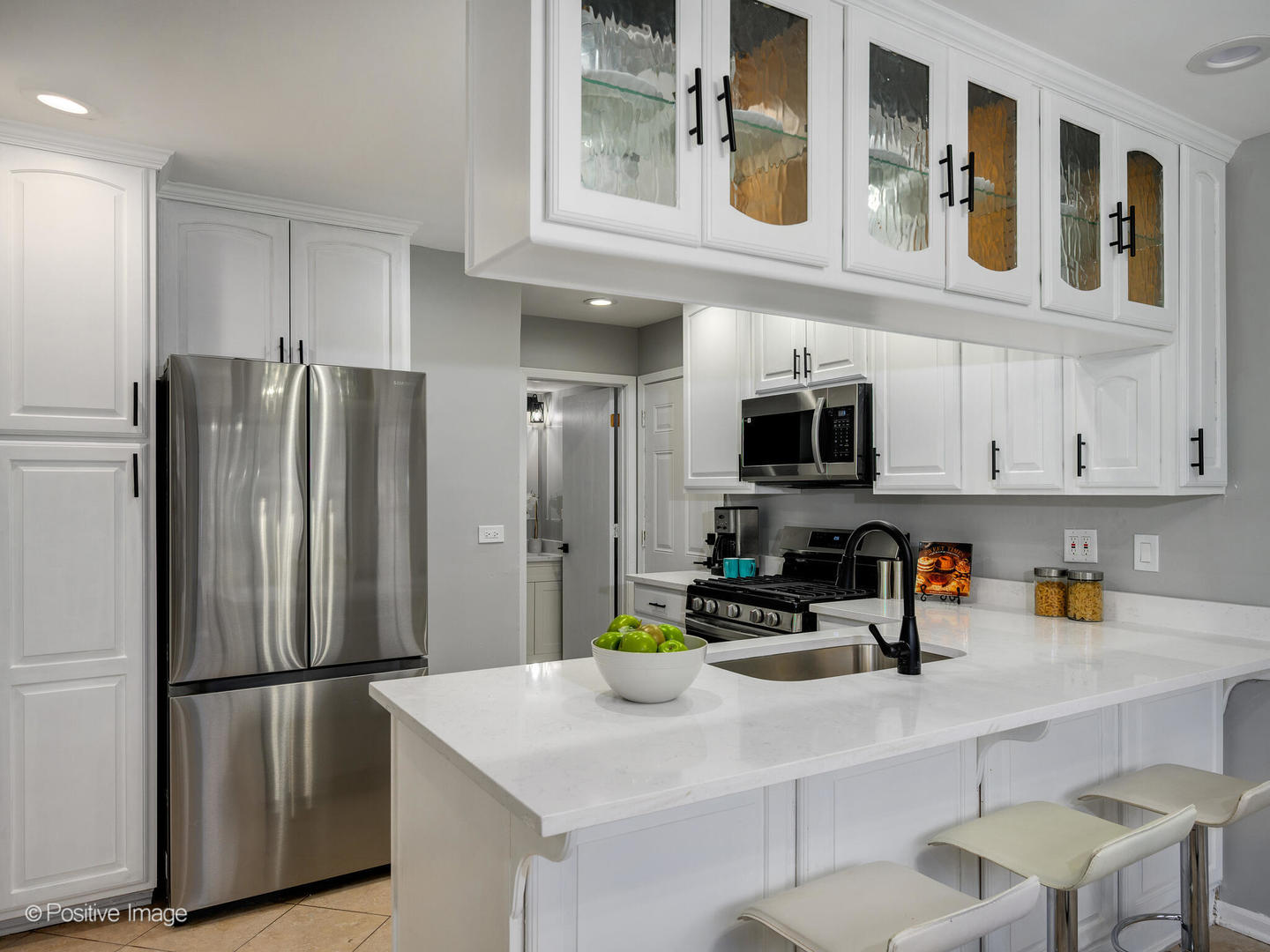 216 Still Water Court, Palatine, IL 60067