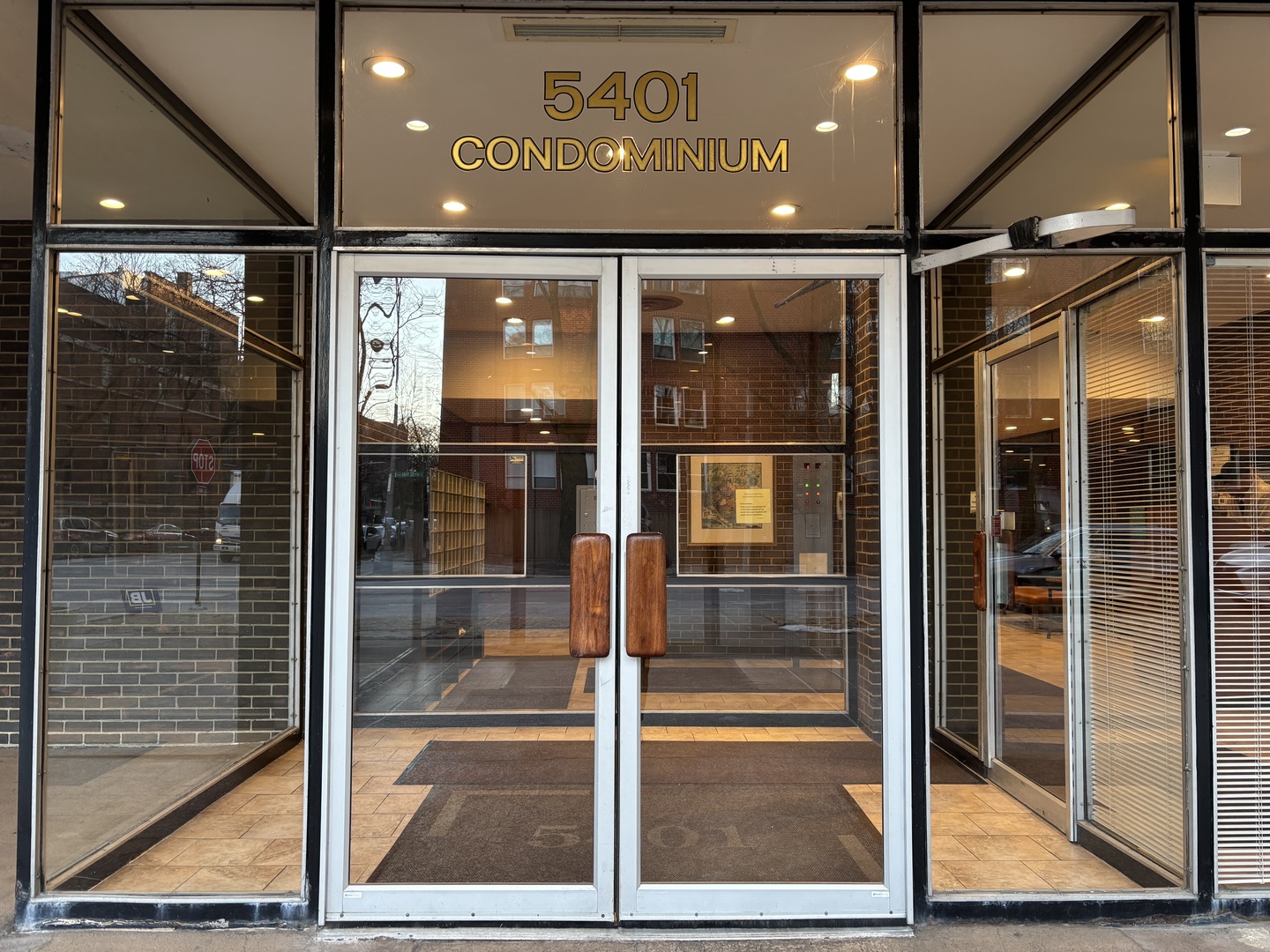 5401 S Hyde Park Boulevard #1206, Chicago, IL 60615