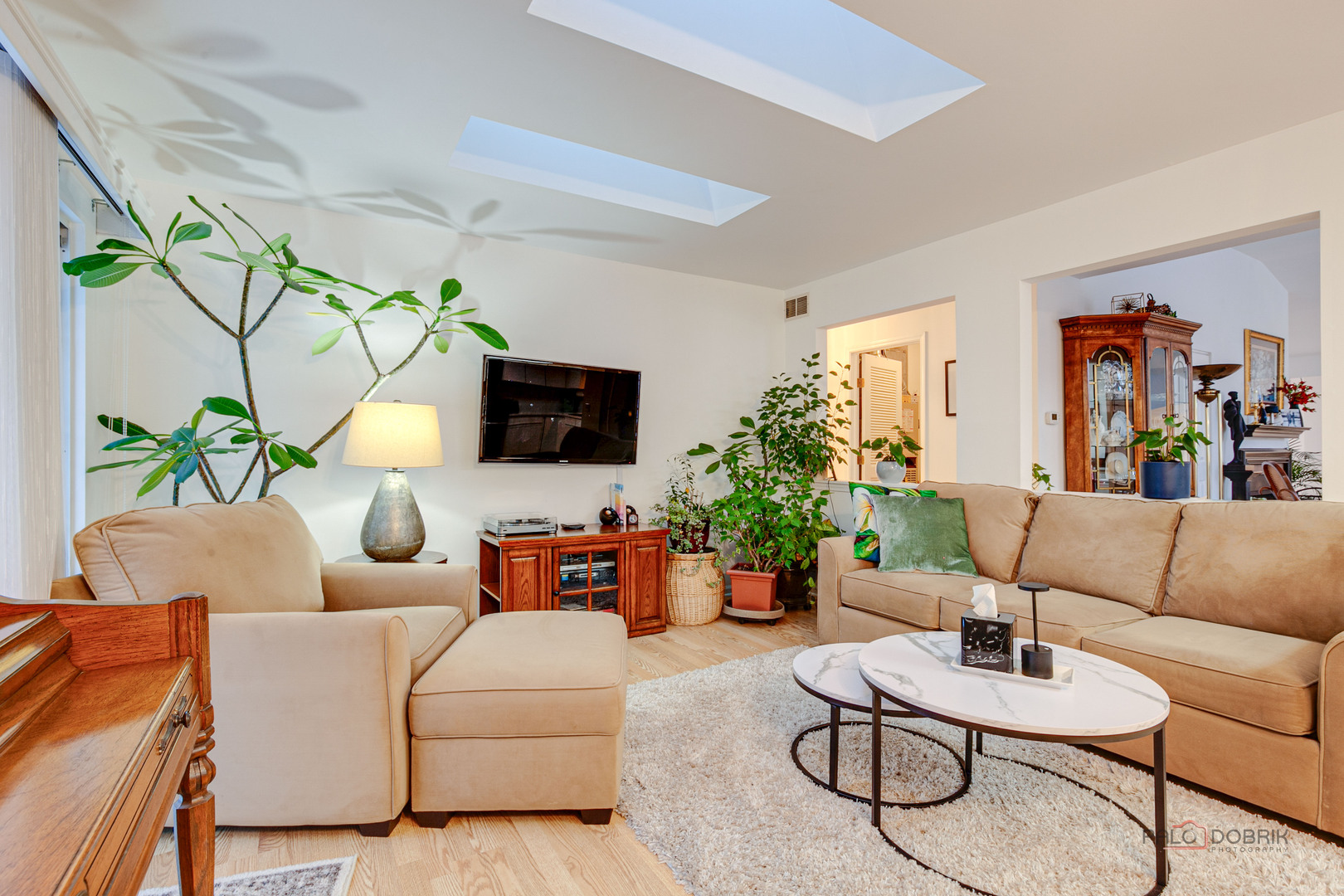 686 Grosse Pointe Circle, Vernon Hills, IL 60061