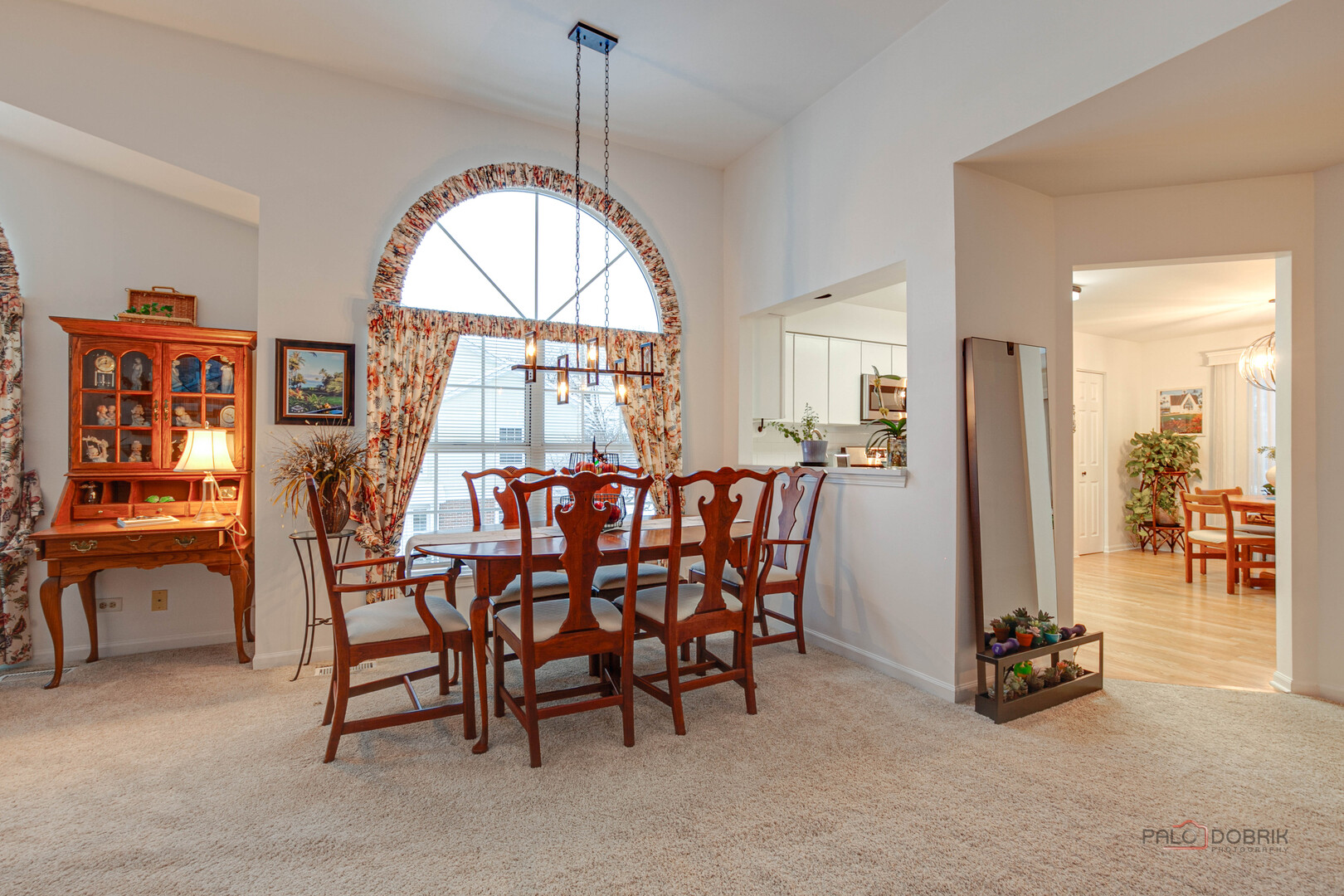 686 Grosse Pointe Circle, Vernon Hills, IL 60061