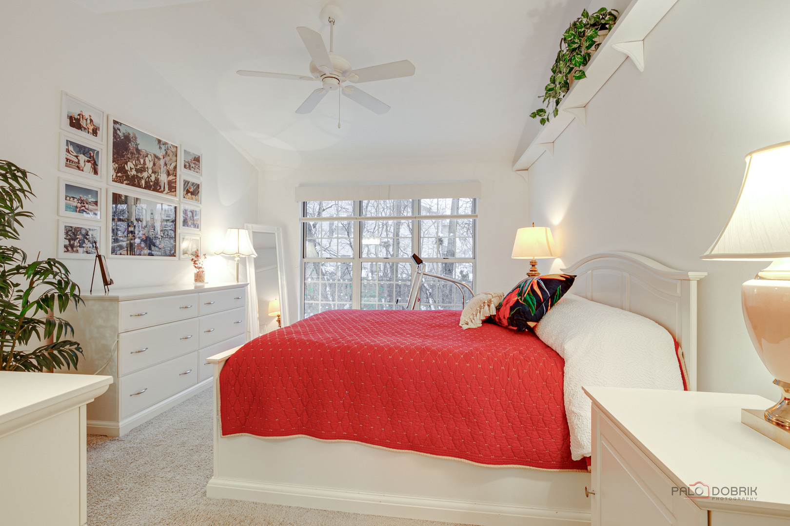 686 Grosse Pointe Circle, Vernon Hills, IL 60061