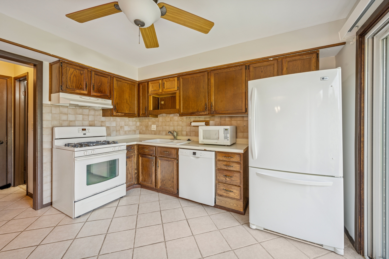 366 Manning Drive, Wood Dale, IL 60191