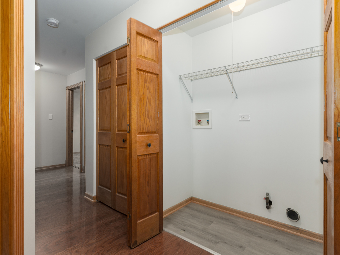 1107 Shorewood Drive, Shorewood, IL 60404