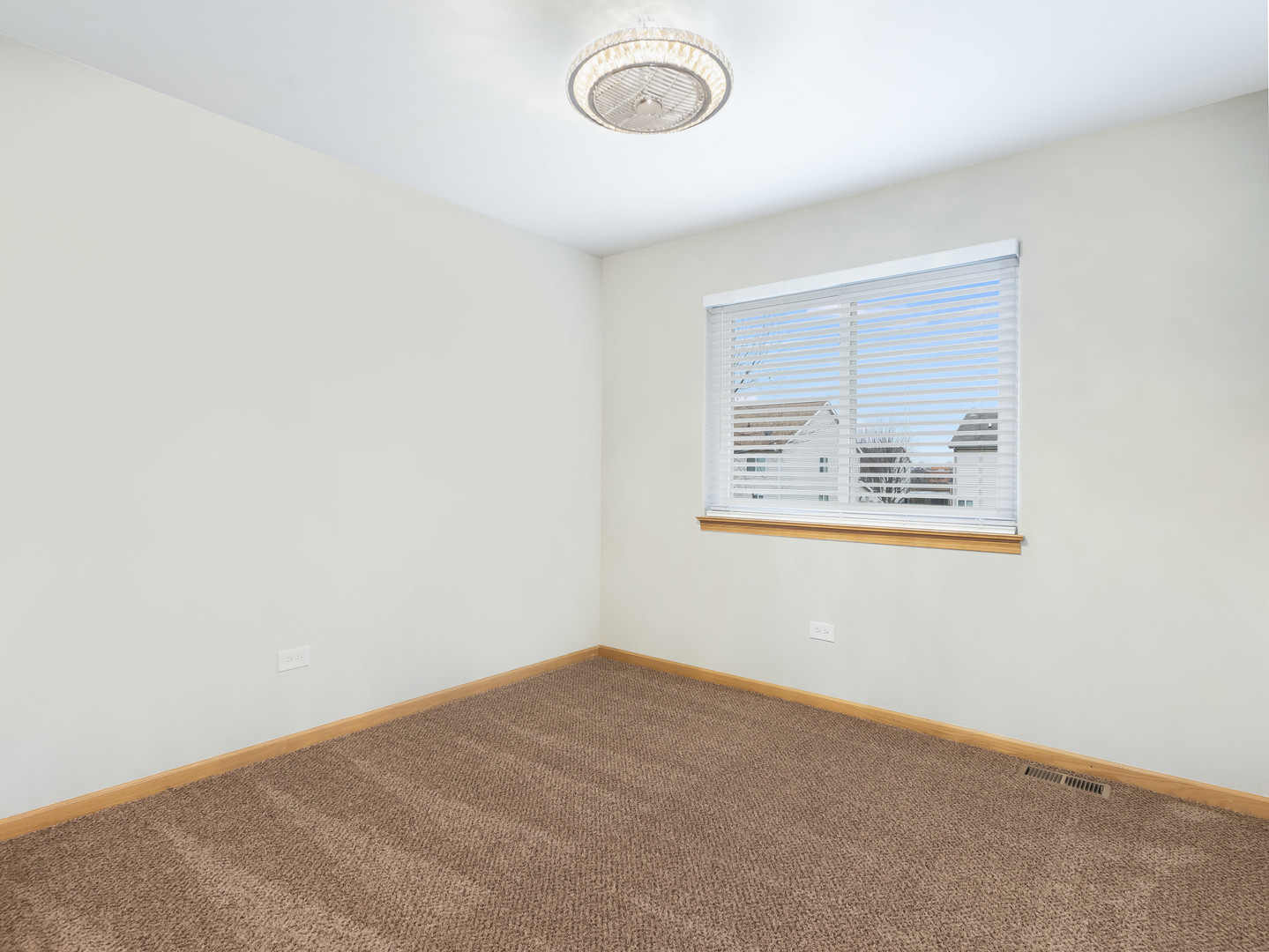 1107 Shorewood Drive, Shorewood, IL 60404