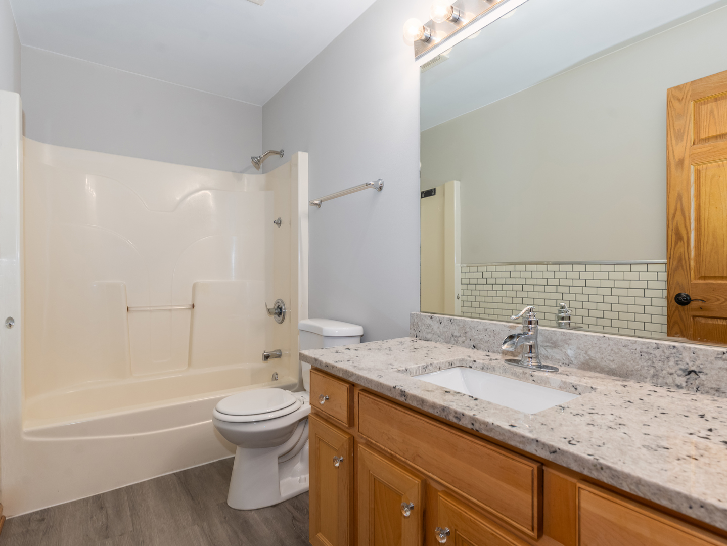 1107 Shorewood Drive, Shorewood, IL 60404