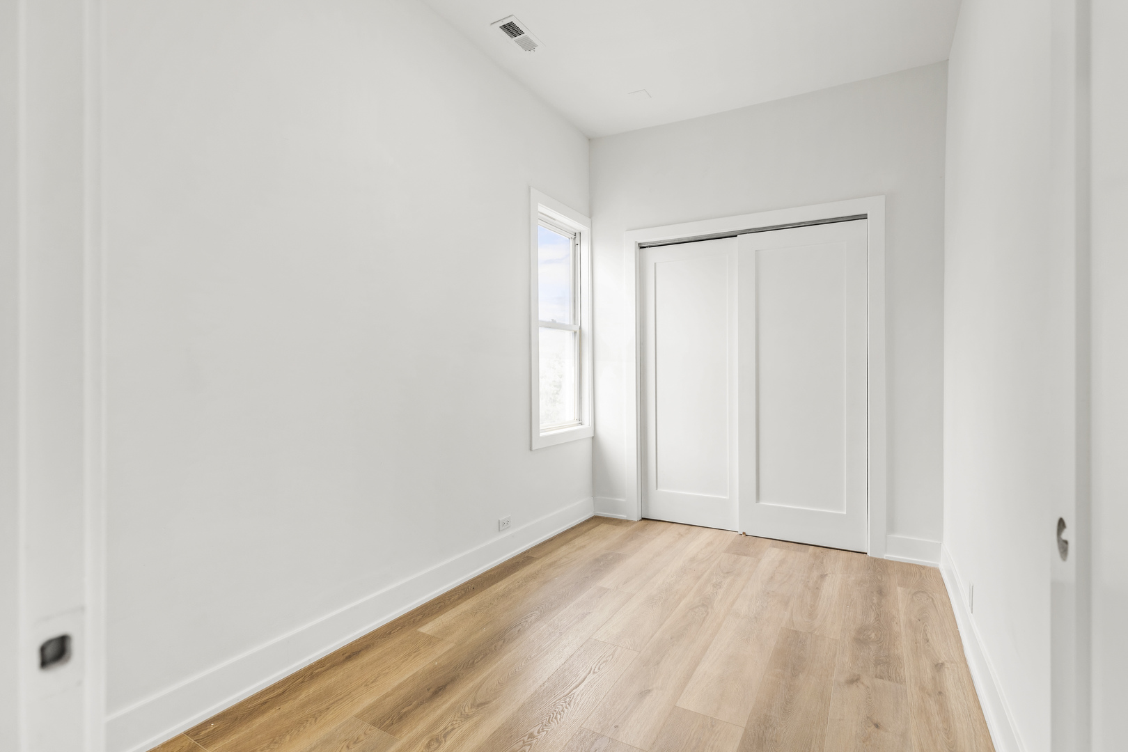 2862 S Keeley Street, Chicago, IL 60608