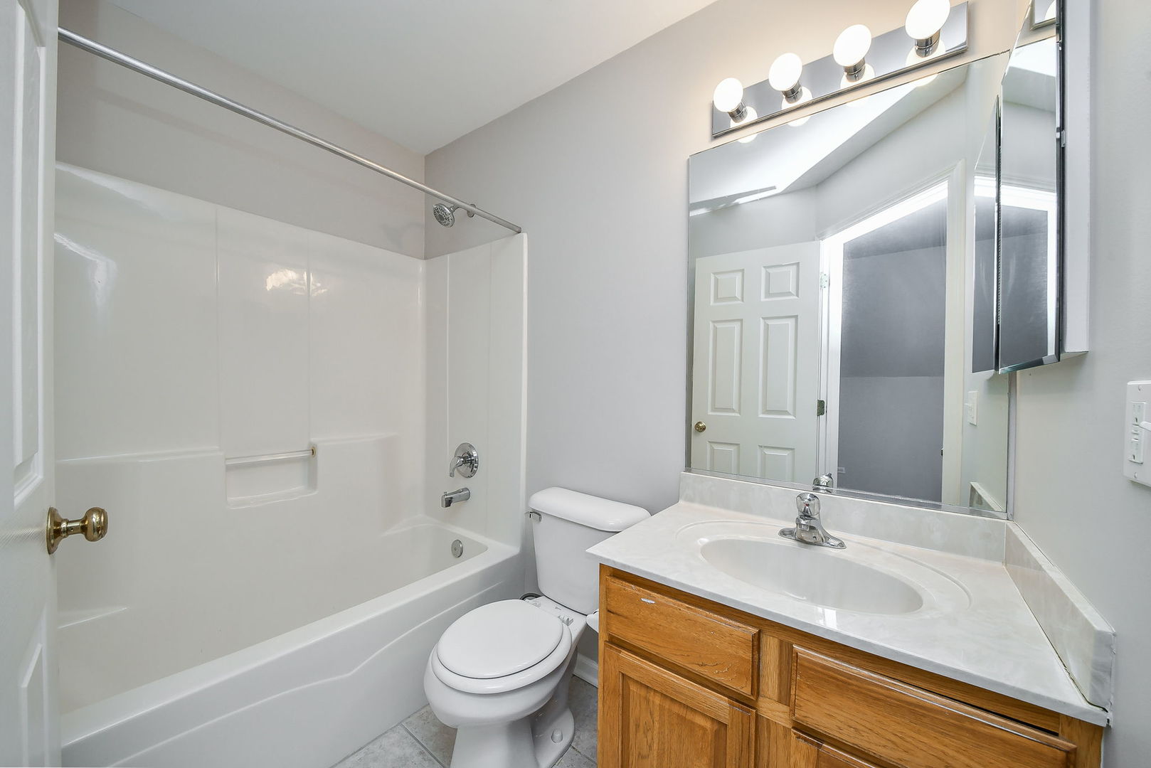 141 River Mist Drive, Oswego, IL 60543