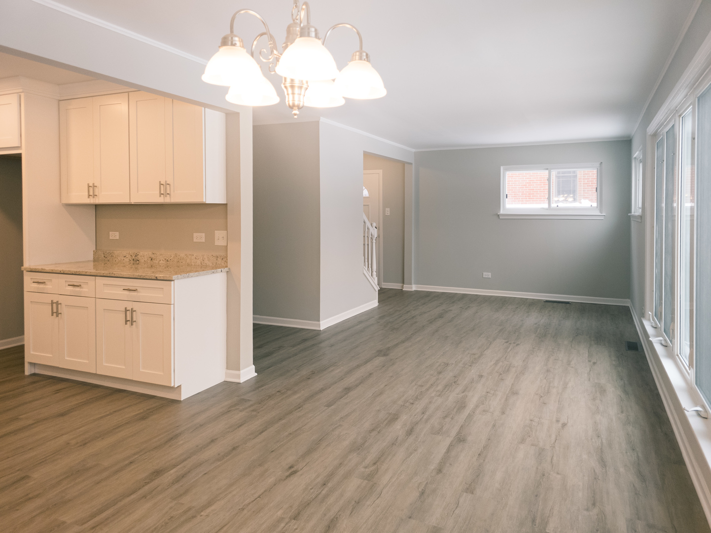 1904 S Fairview Avenue, Park Ridge, IL 60068