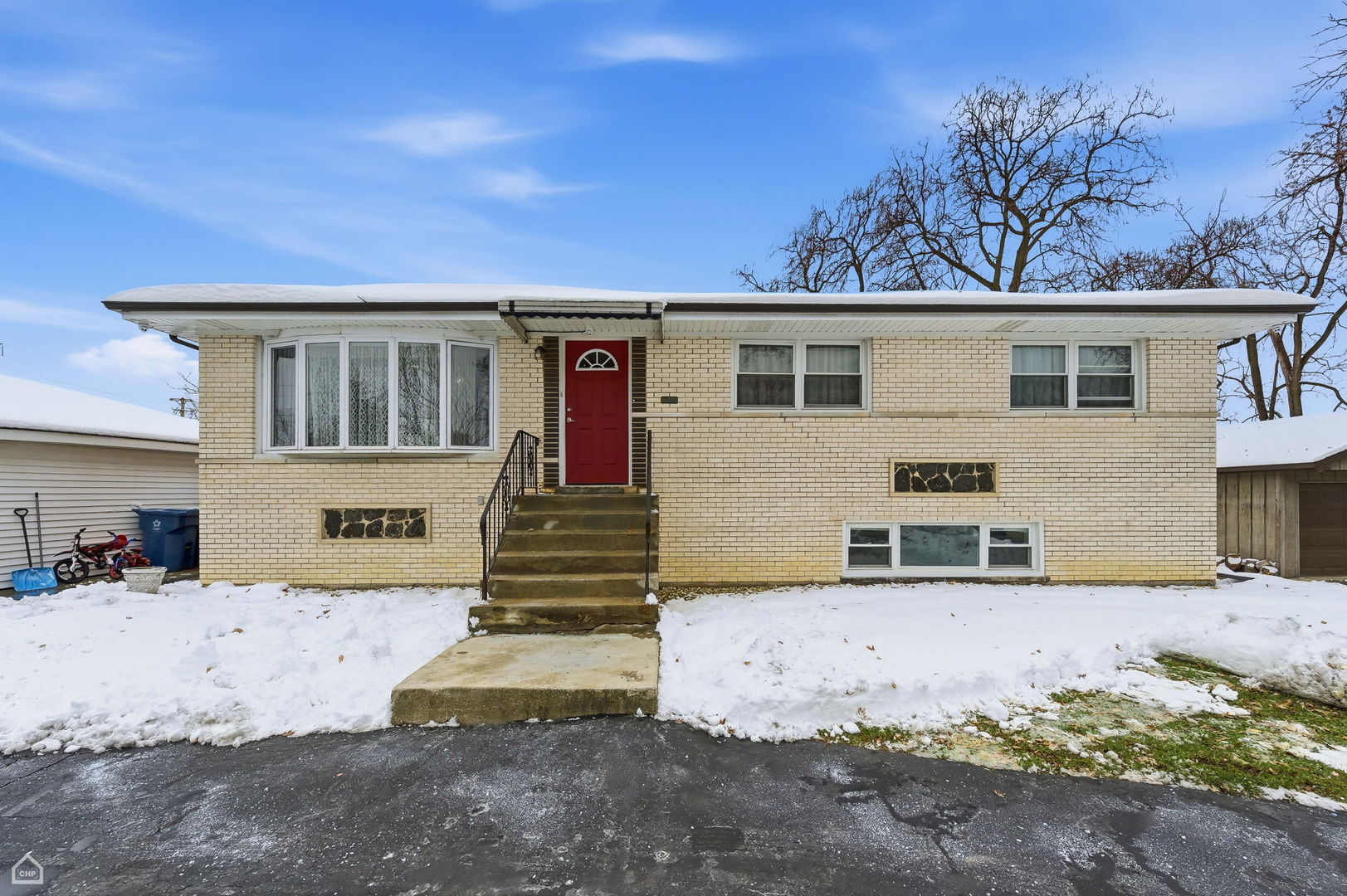 7811 W 102nd Street, Palos Hills, IL 60465
