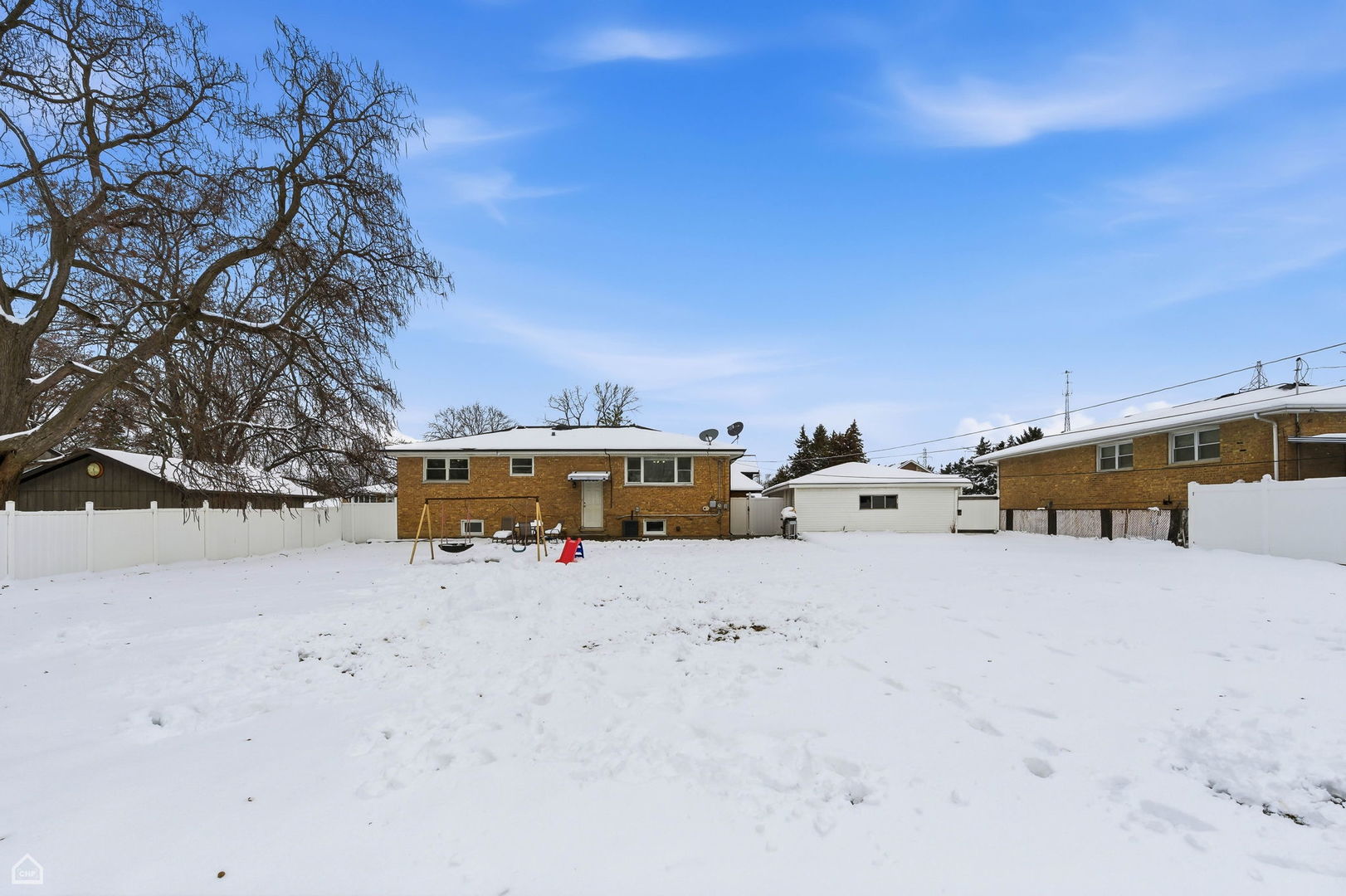 7811 W 102nd Street, Palos Hills, IL 60465