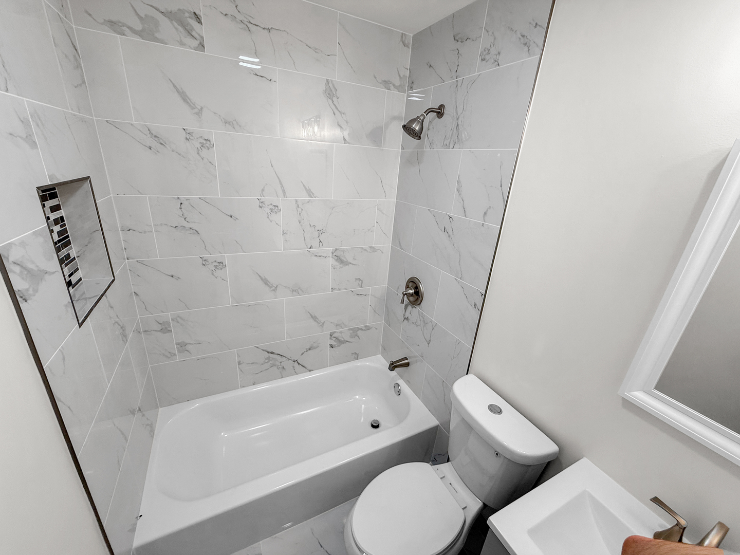 16339 State Street, South Holland, IL 60473