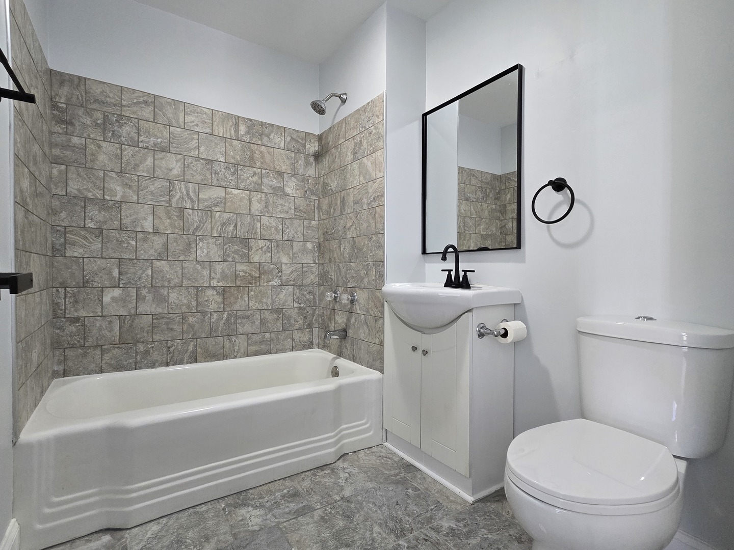 328 Rosewood Avenue, Aurora, IL 60505