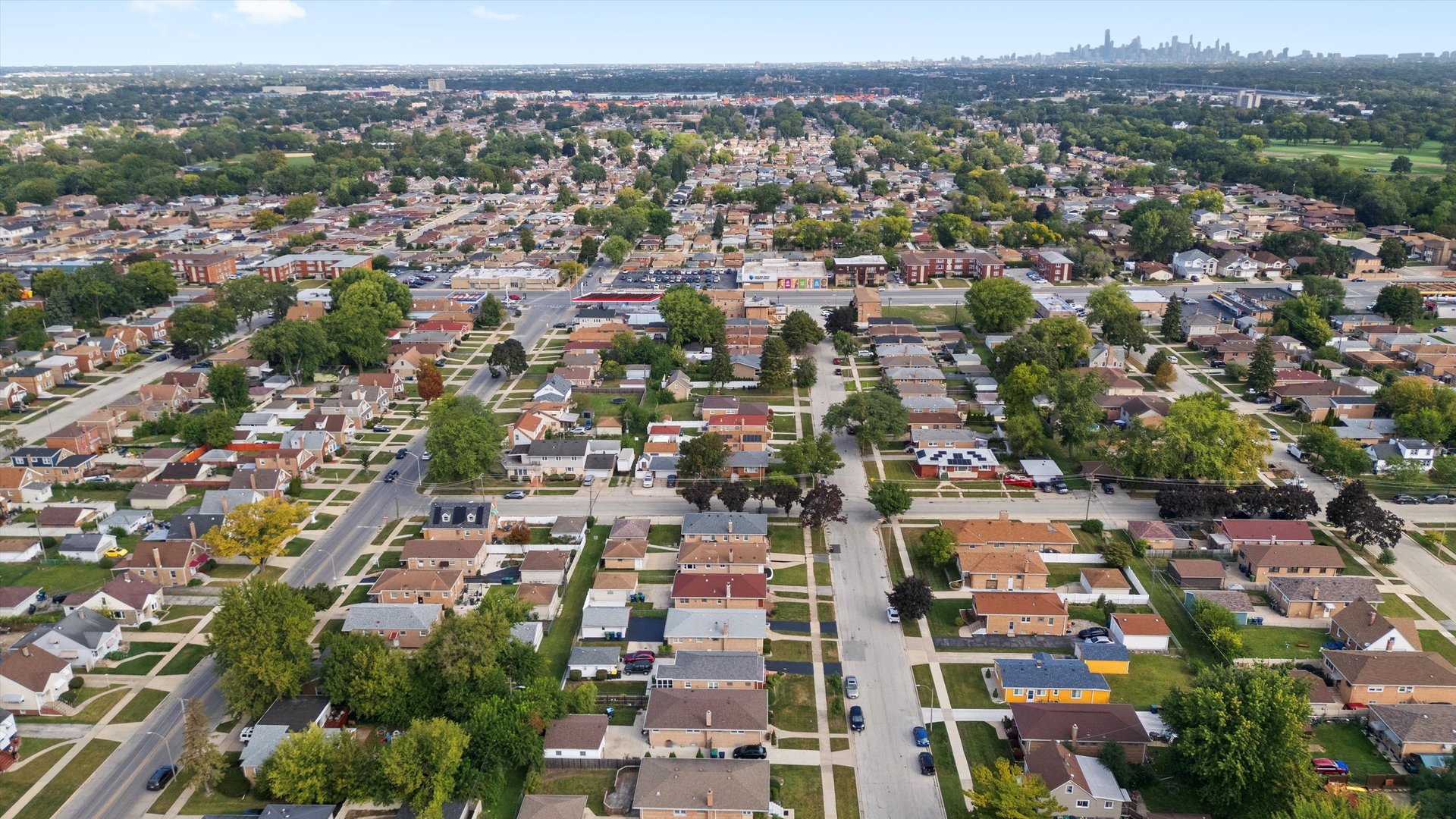 8804 S Fairfield Avenue, Evergreen Park, IL 60805