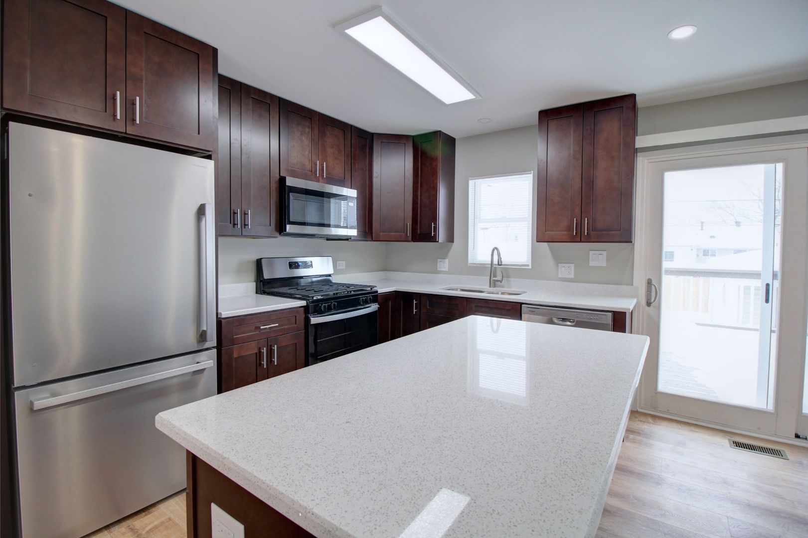 225 Haller Avenue, Romeoville, IL 60446