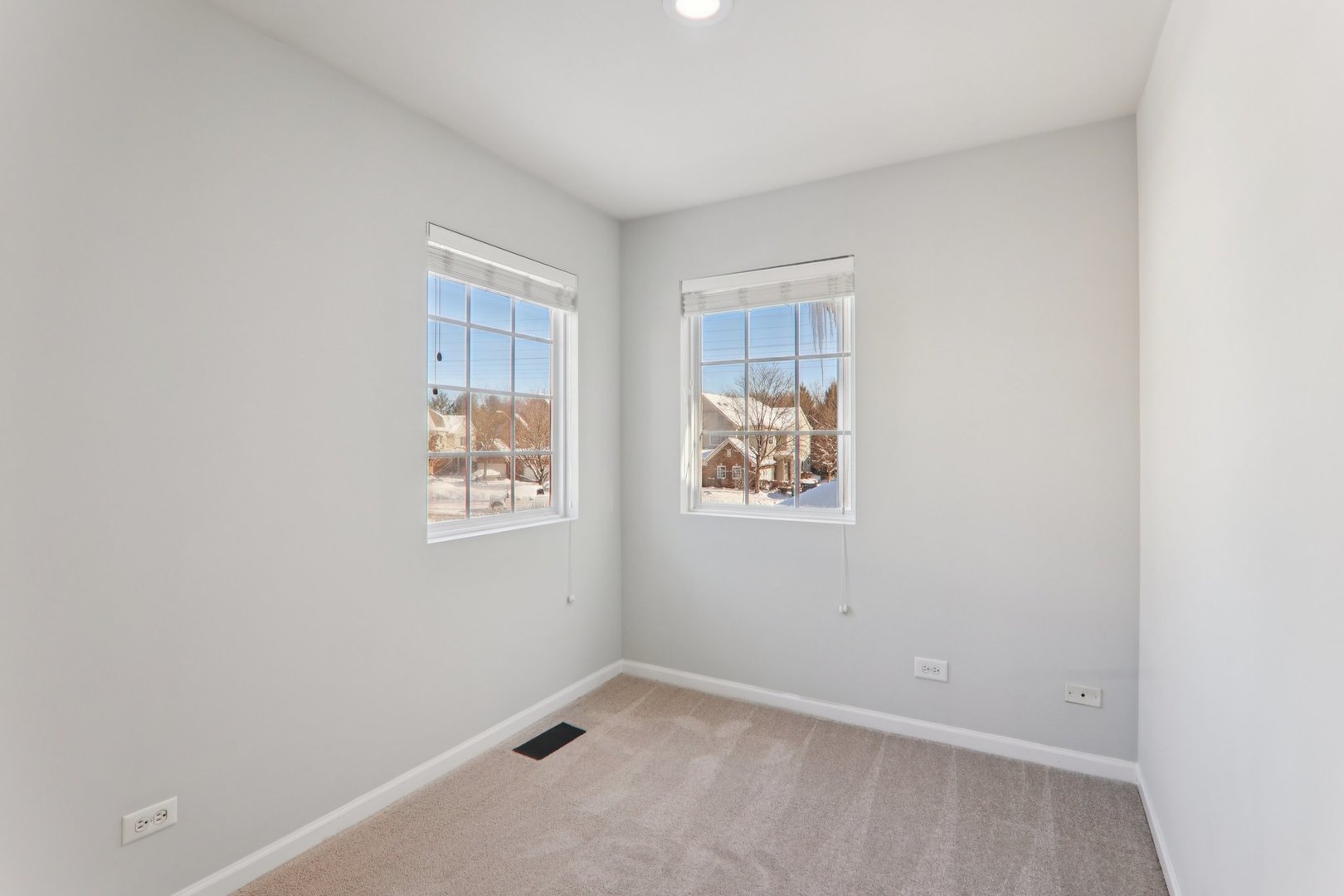 1816 Kelberg Avenue, Hoffman Estates, IL 60192