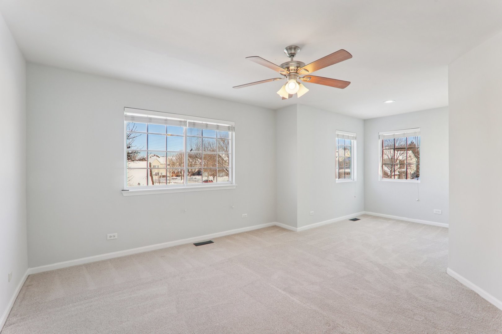 1816 Kelberg Avenue, Hoffman Estates, IL 60192