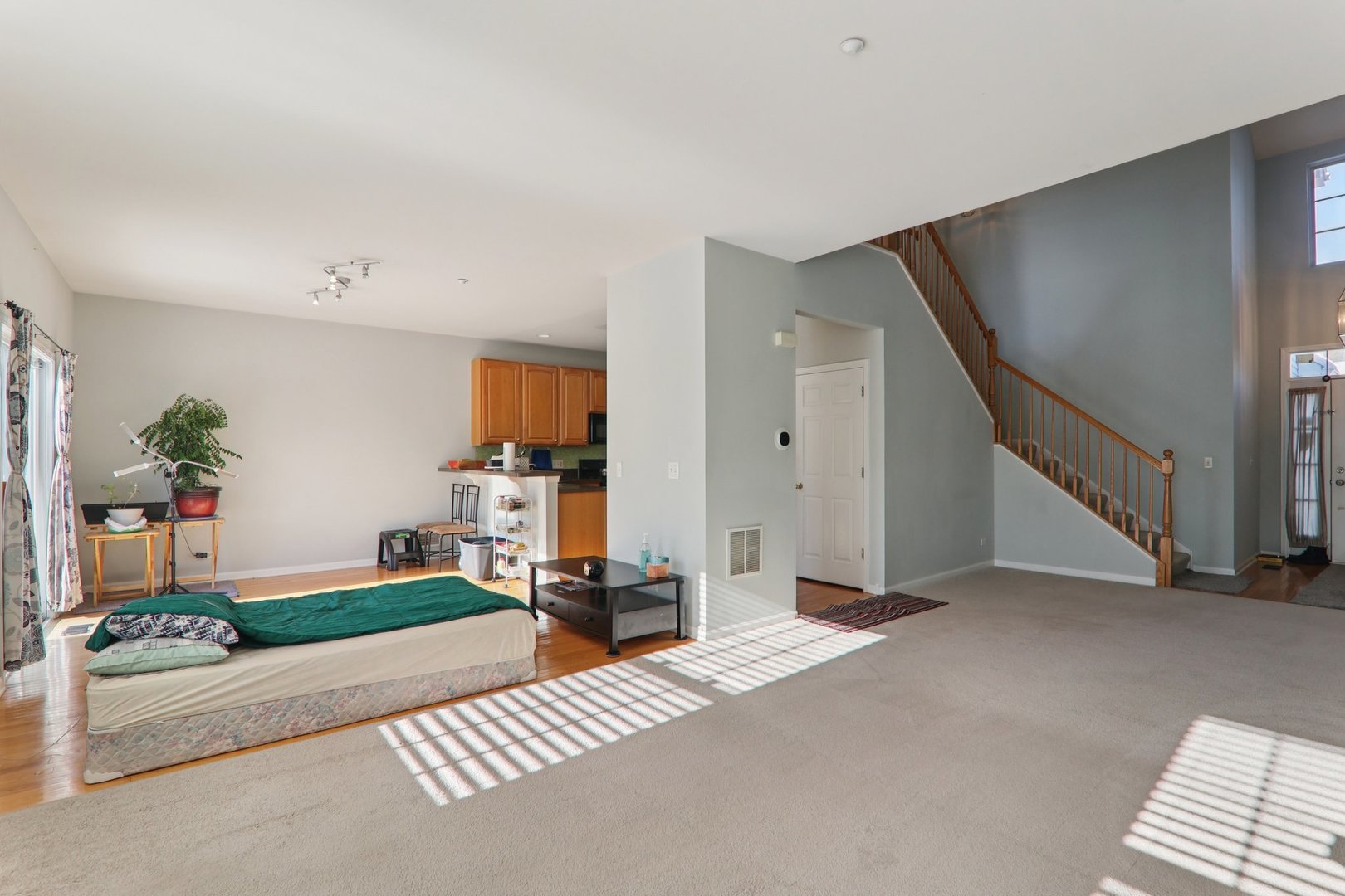 1816 Kelberg Avenue, Hoffman Estates, IL 60192