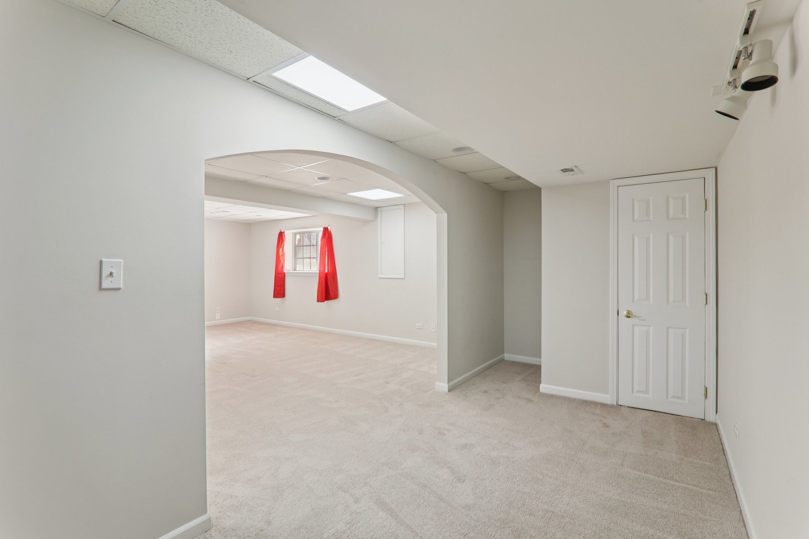 1816 Kelberg Avenue, Hoffman Estates, IL 60192