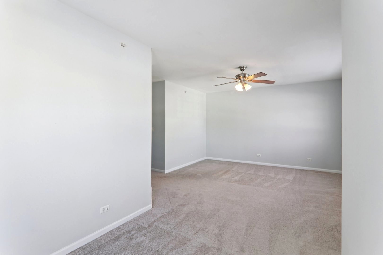 1816 Kelberg Avenue, Hoffman Estates, IL 60192