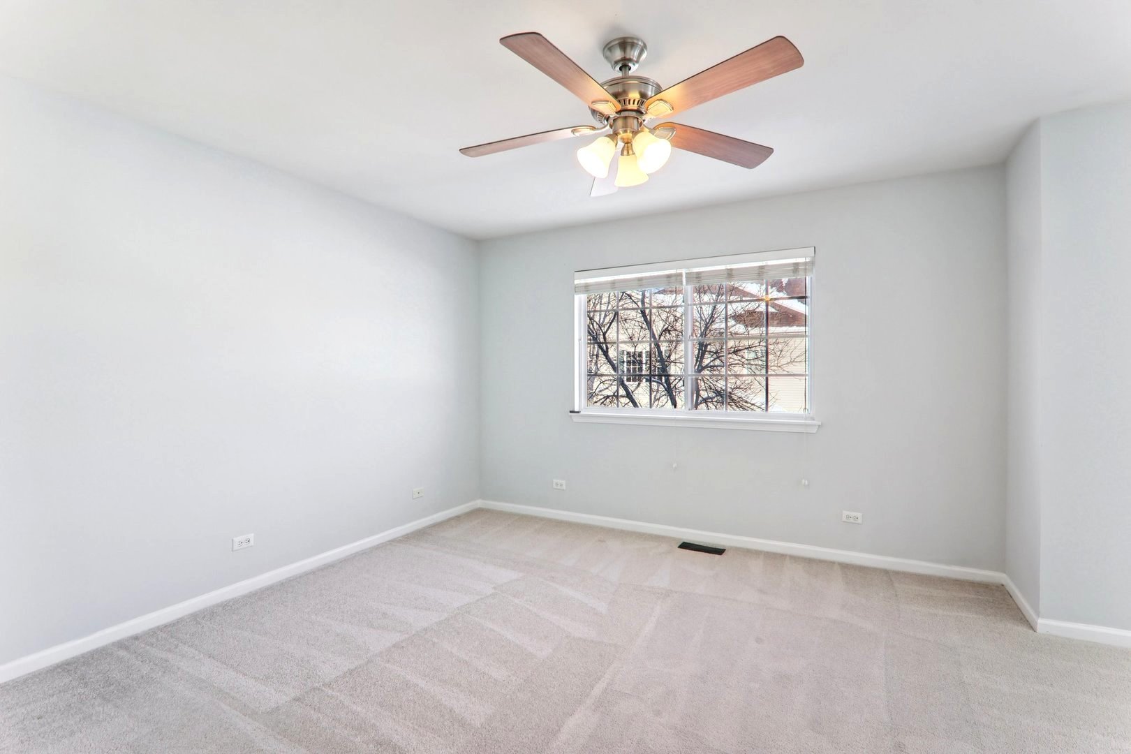 1816 Kelberg Avenue, Hoffman Estates, IL 60192