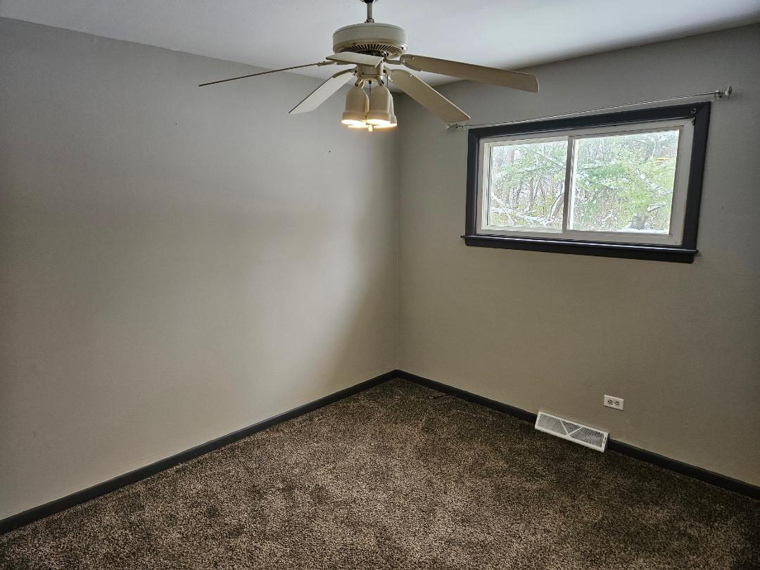 2503 N Freedom Drive, McHenry, IL 60050