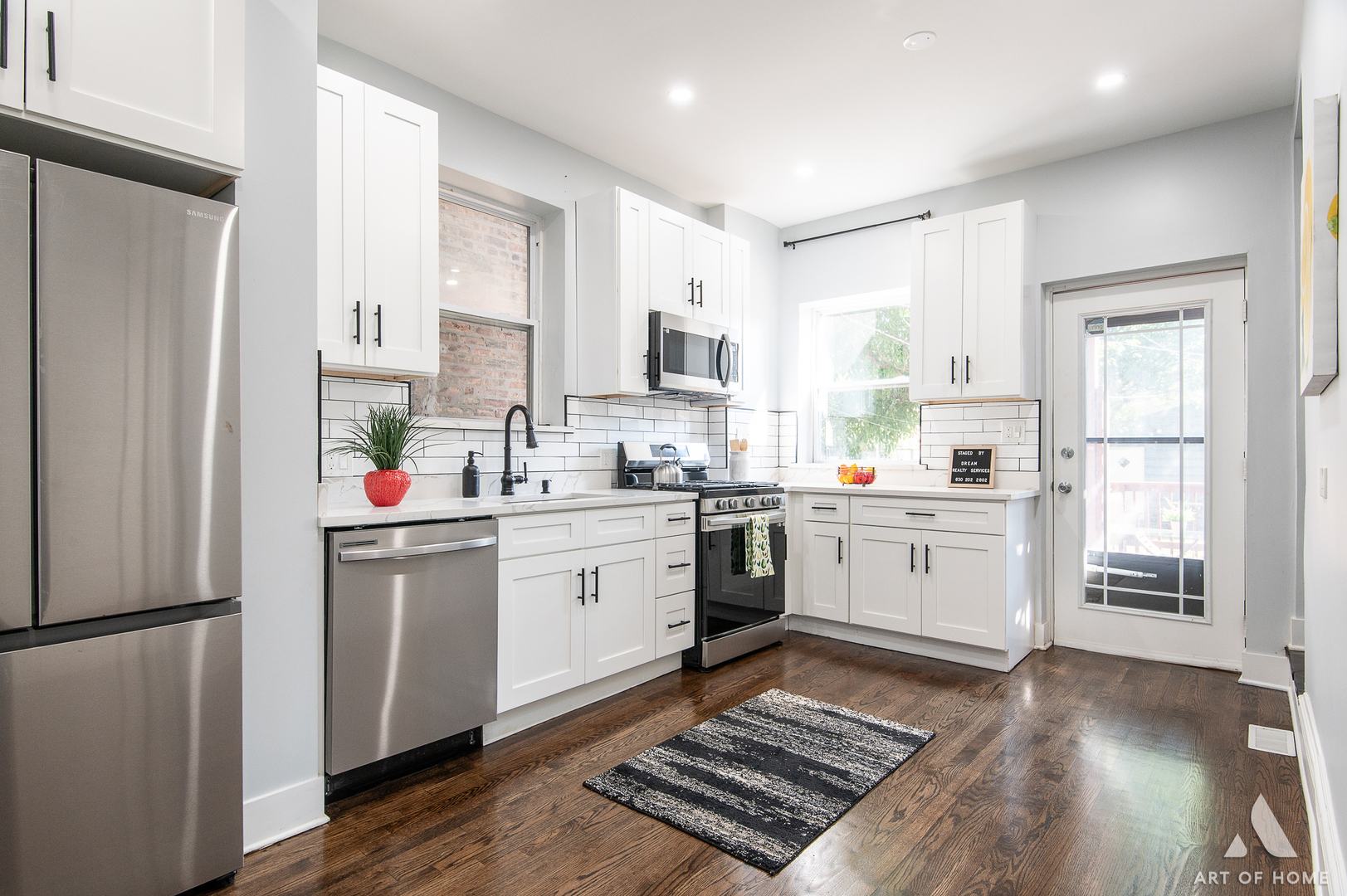 4937 S Prairie Avenue, Chicago, IL 60615