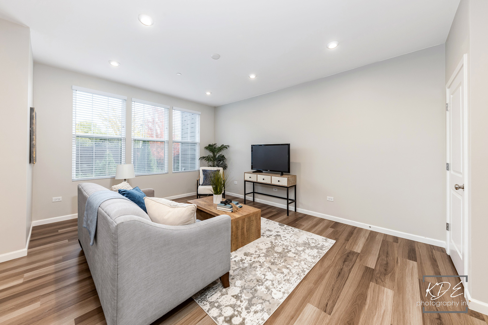 2110 Weatherbee Lane, Naperville, IL 60563