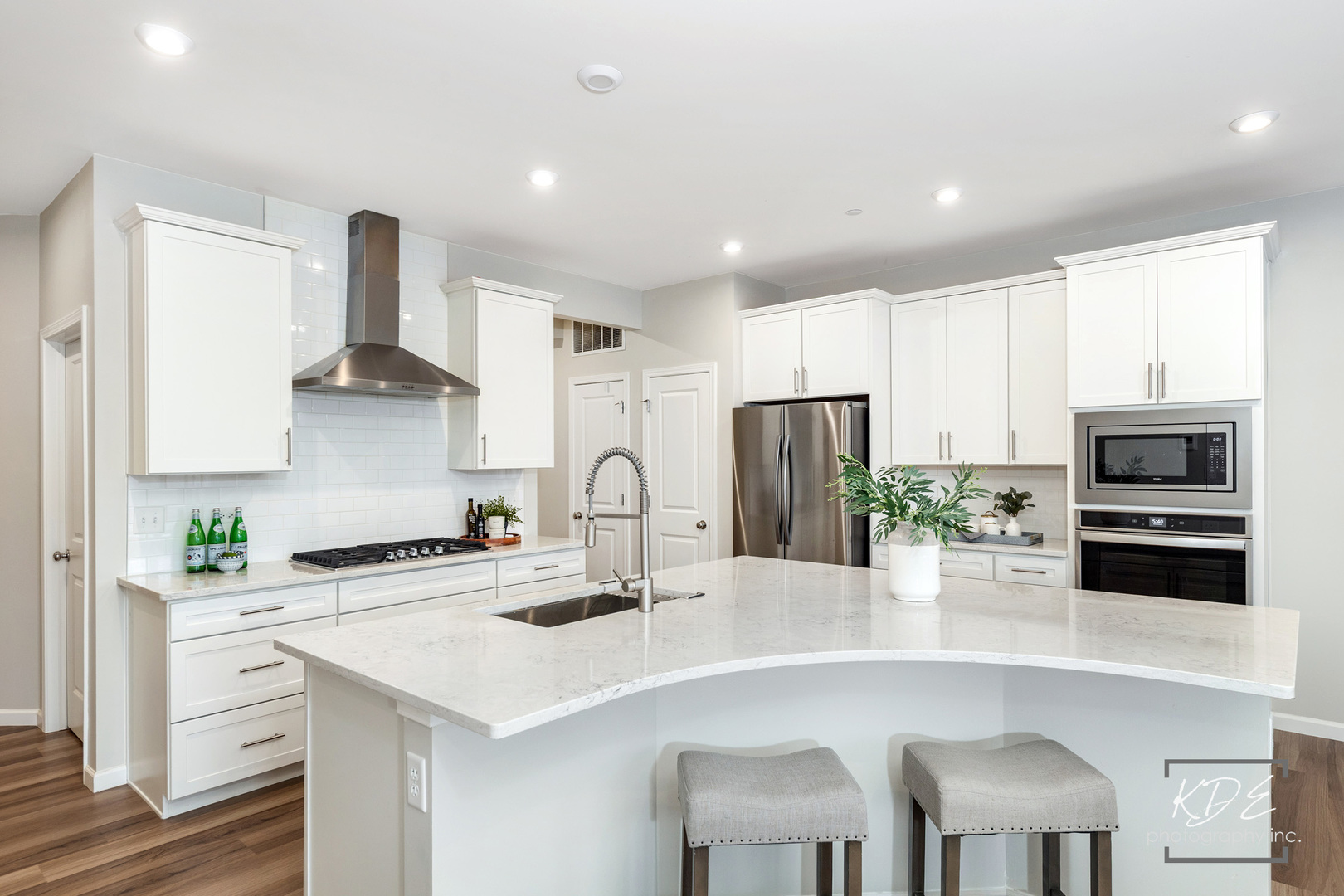 2110 Weatherbee Lane, Naperville, IL 60563