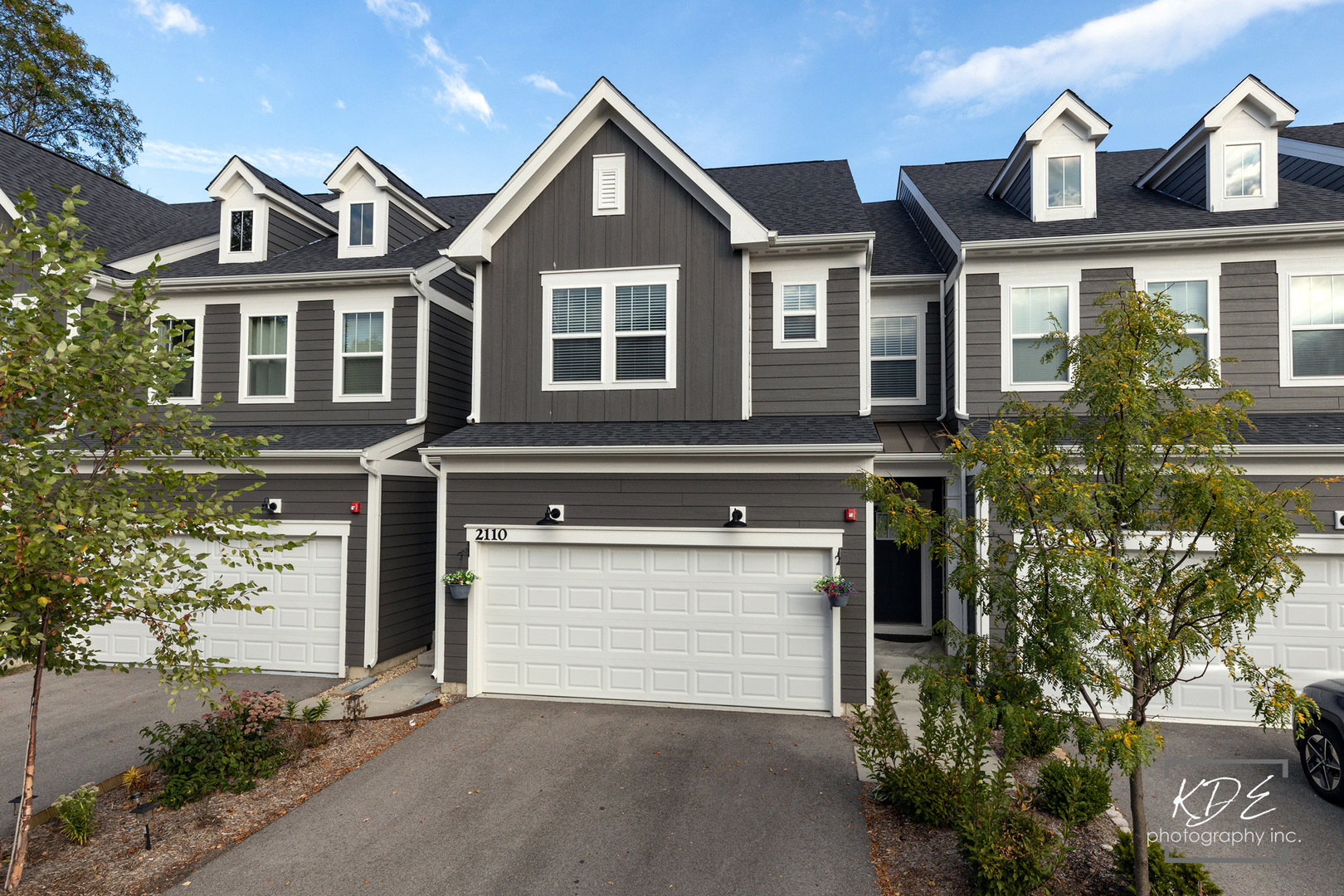 2110 Weatherbee Lane, Naperville, IL 60563