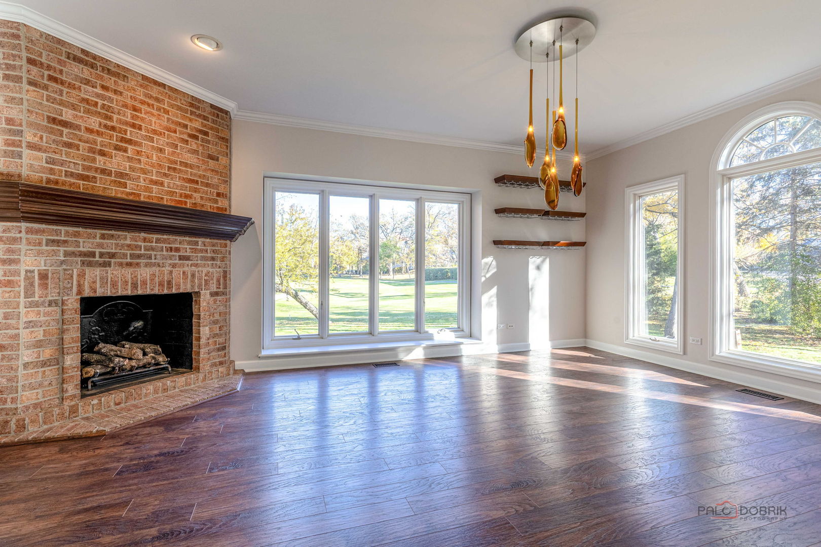 12 RIDERWOOD Road, North Barrington, IL 60010