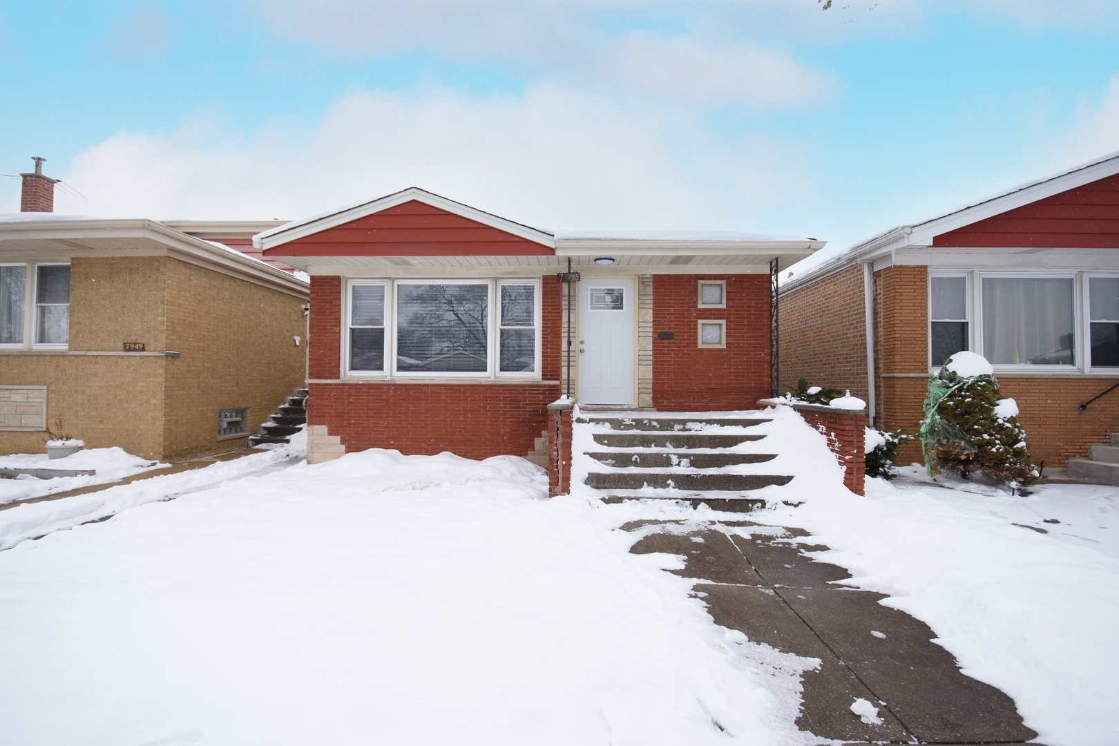 7953 S Wentworth Avenue, Chicago, IL 60620