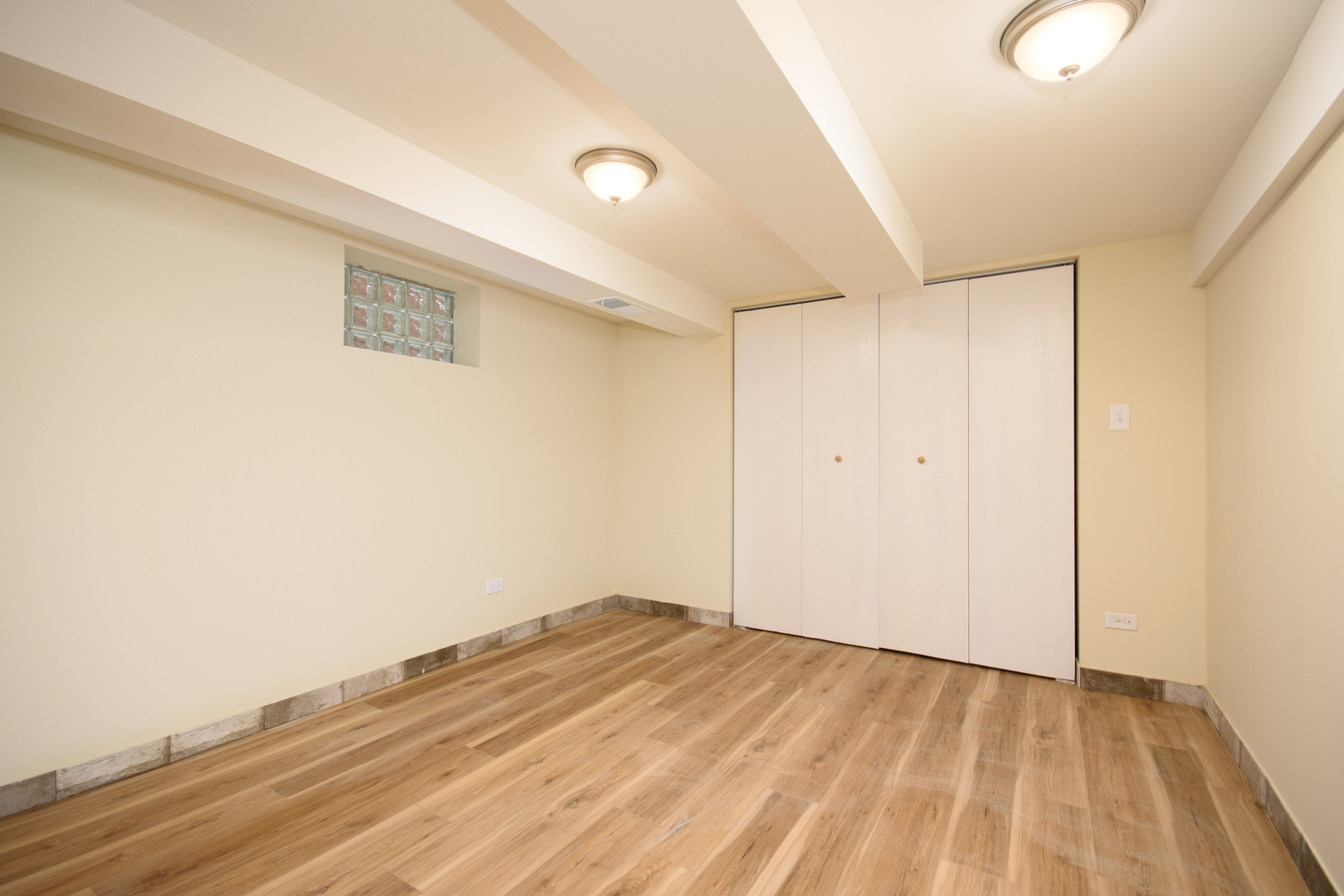 7953 S Wentworth Avenue, Chicago, IL 60620