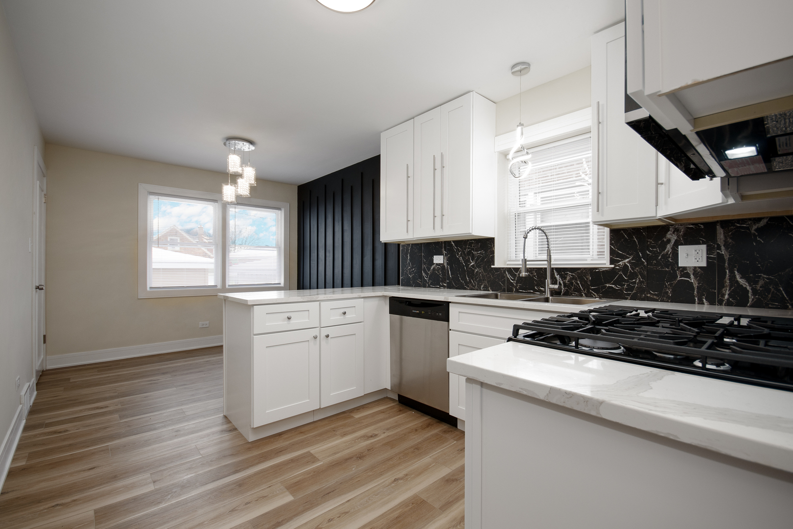 7953 S Wentworth Avenue, Chicago, IL 60620