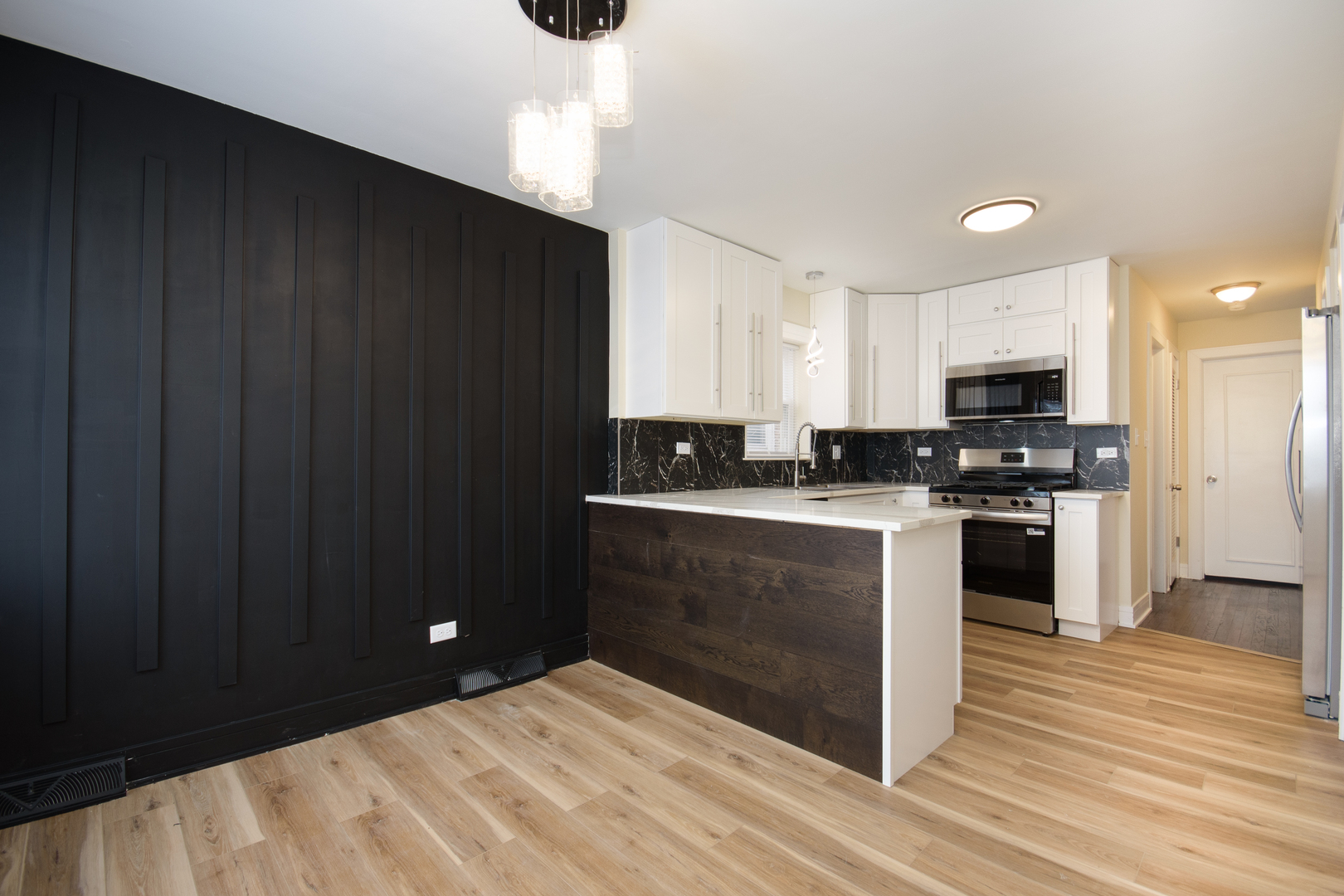 7953 S Wentworth Avenue, Chicago, IL 60620