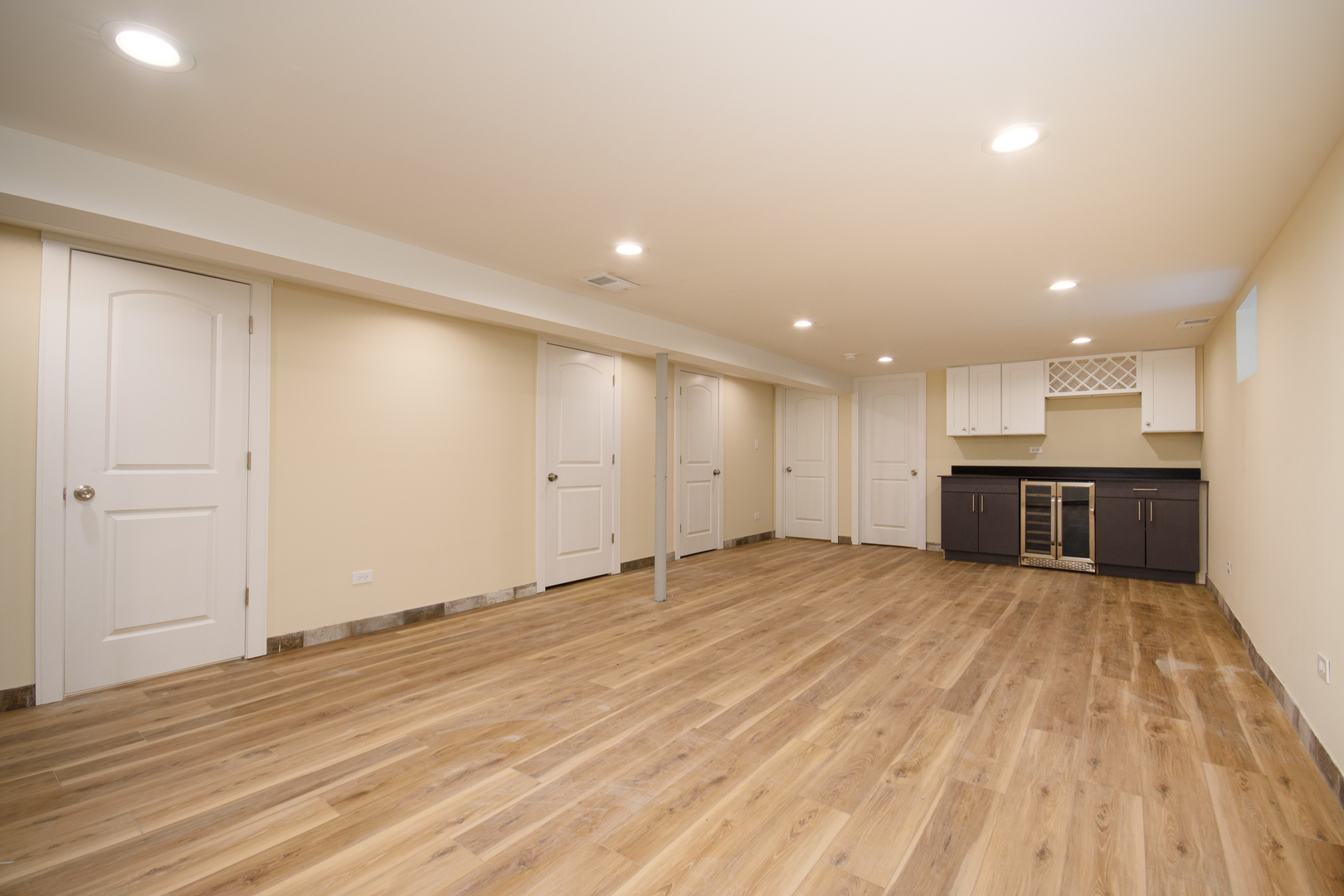 7953 S Wentworth Avenue, Chicago, IL 60620