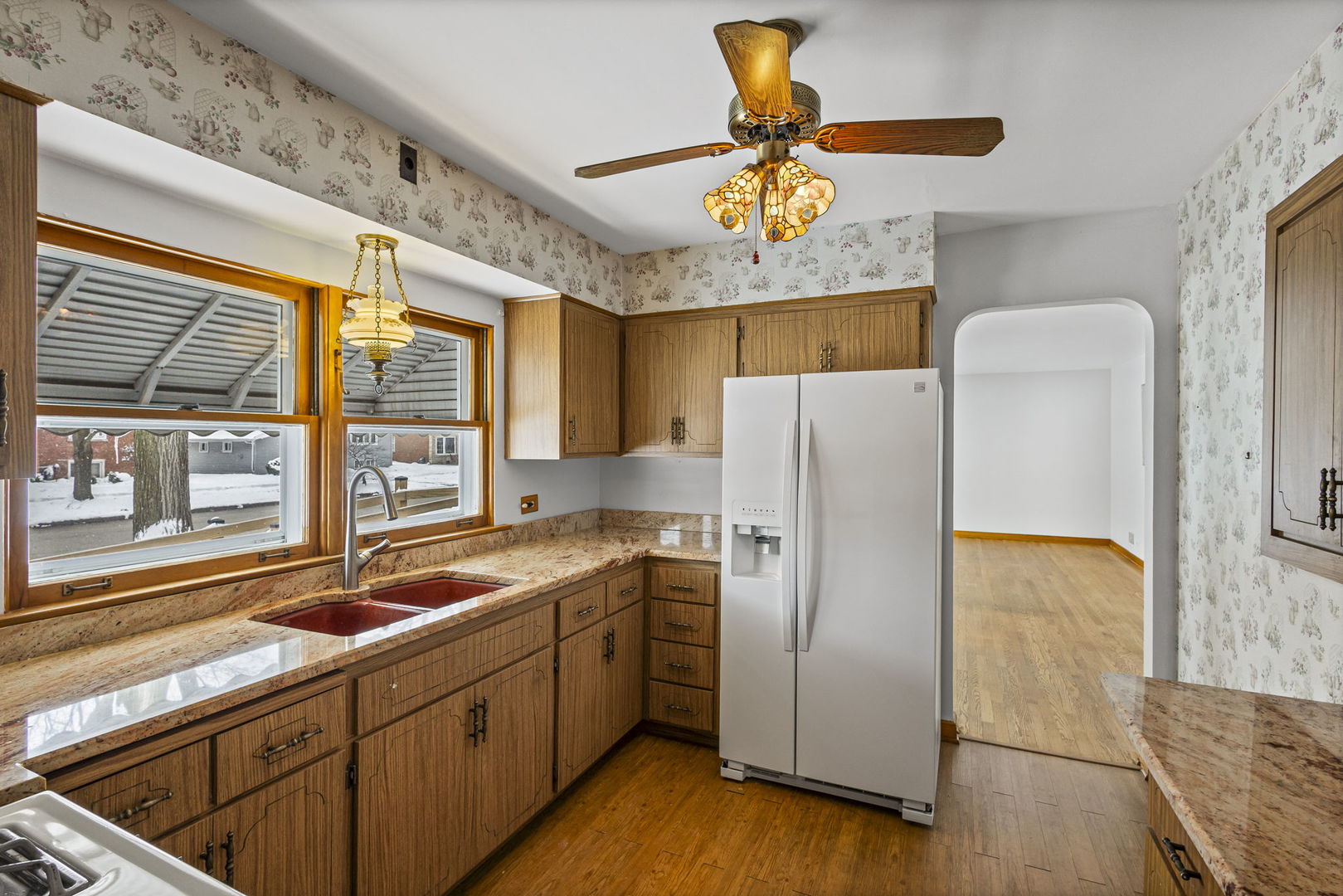 7824 W 66th Place, Bedford Park, IL 60501