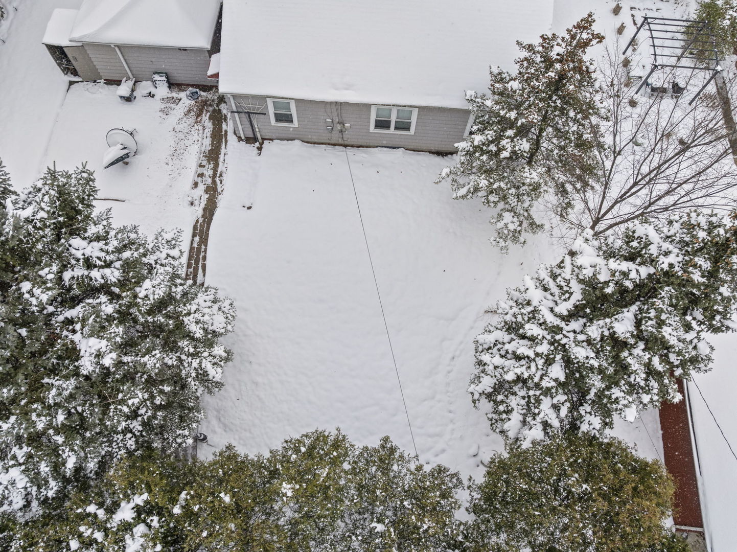 7824 W 66th Place, Bedford Park, IL 60501