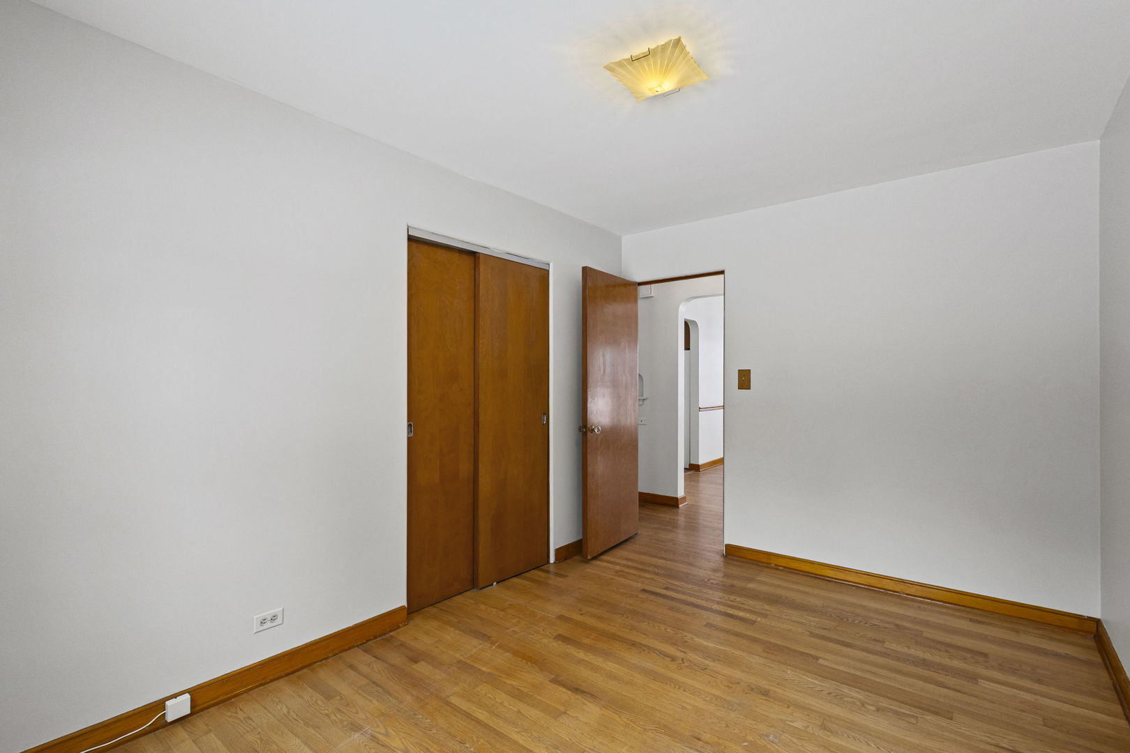 7824 W 66th Place, Bedford Park, IL 60501