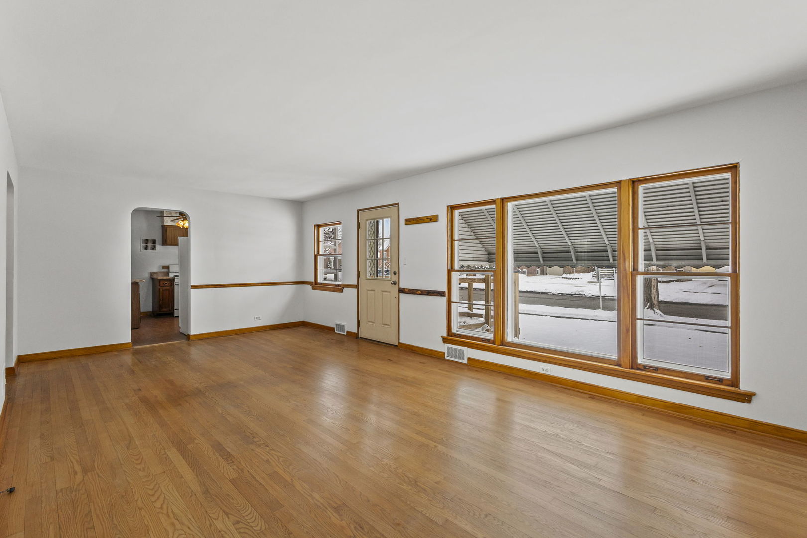 7824 W 66th Place, Bedford Park, IL 60501