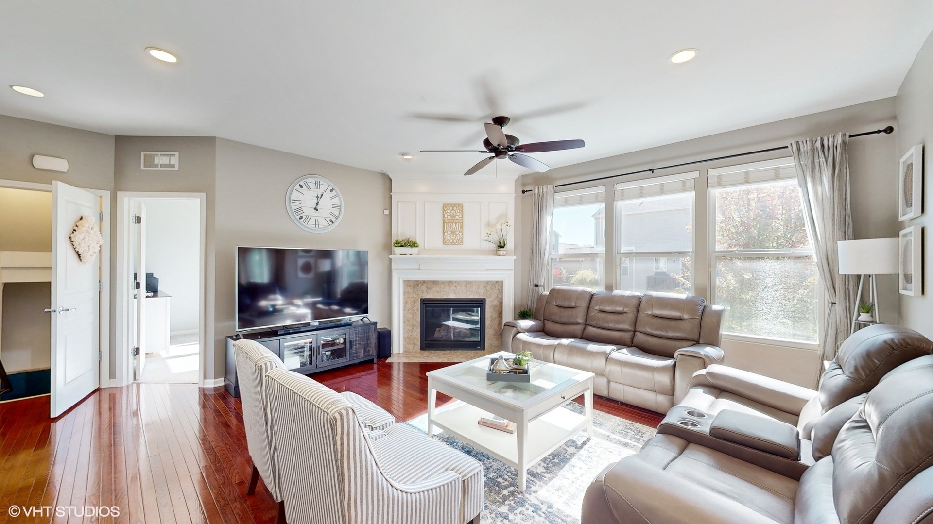 182 Chapin Way, Oswego, IL 60543