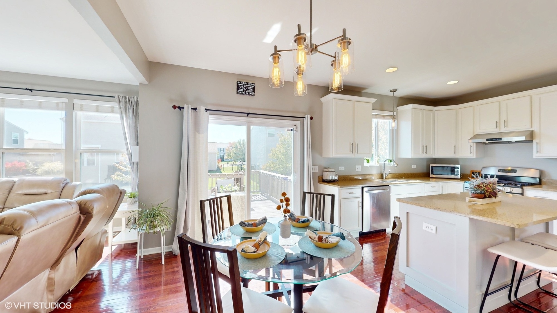 182 Chapin Way, Oswego, IL 60543