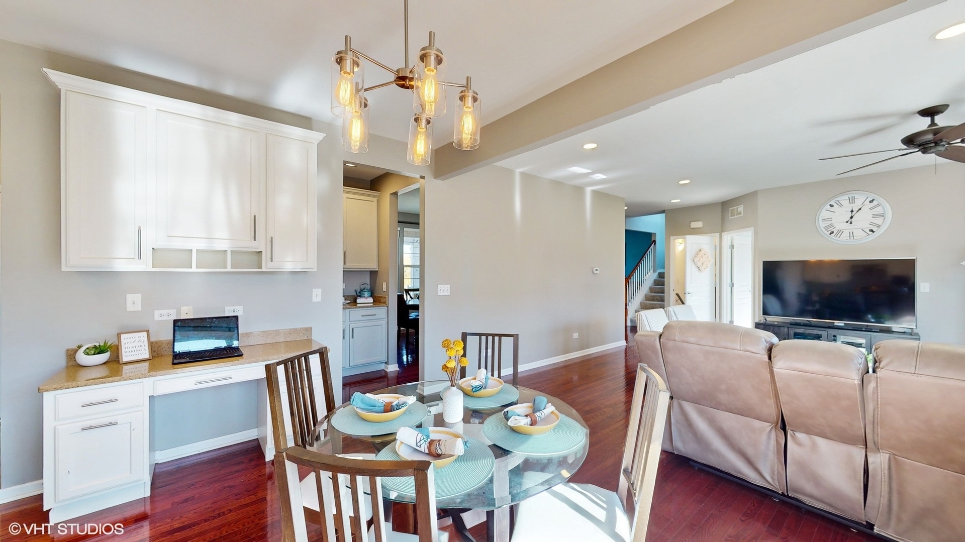 182 Chapin Way, Oswego, IL 60543