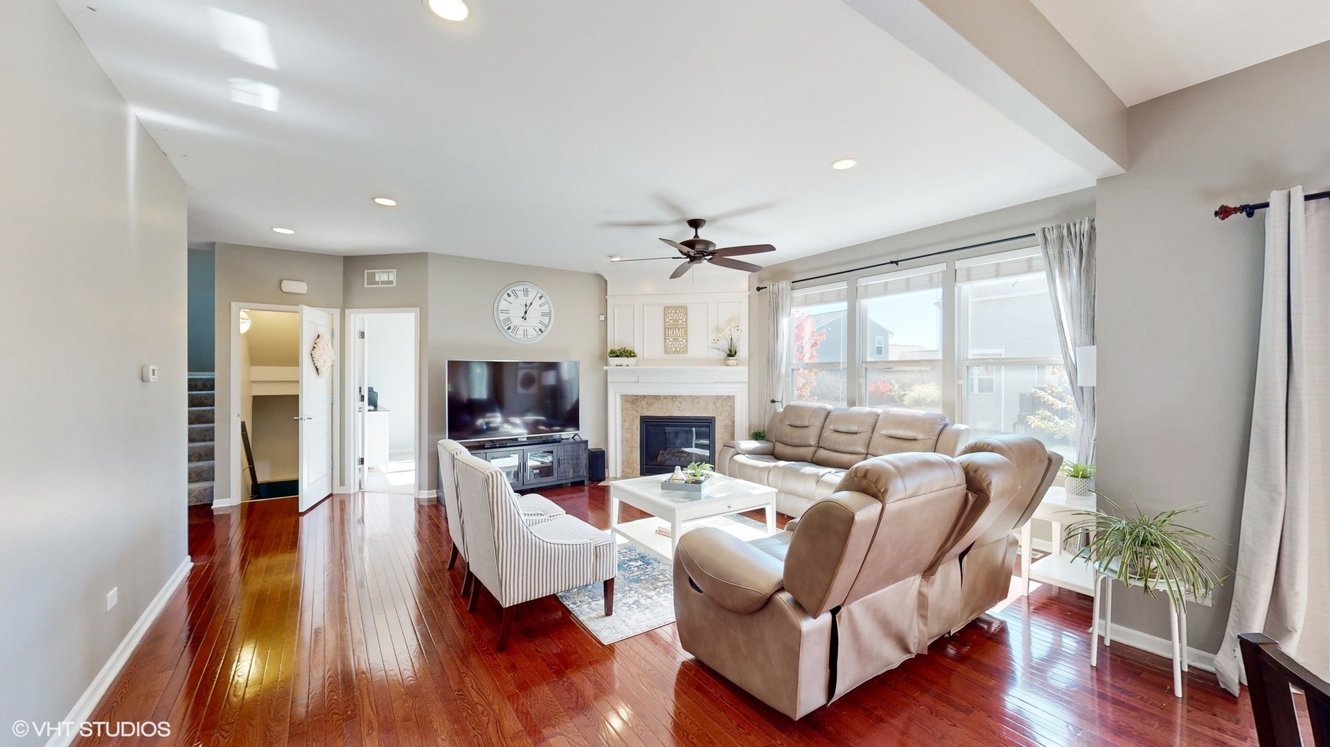 182 Chapin Way, Oswego, IL 60543