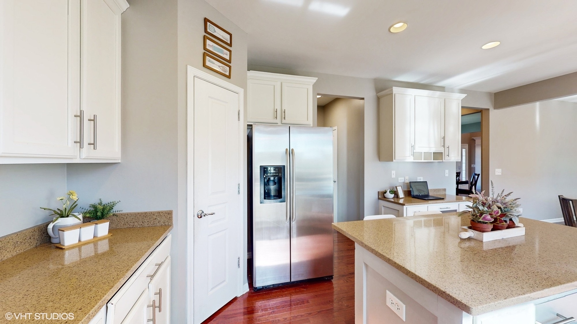 182 Chapin Way, Oswego, IL 60543