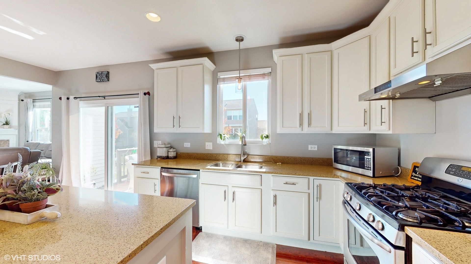 182 Chapin Way, Oswego, IL 60543