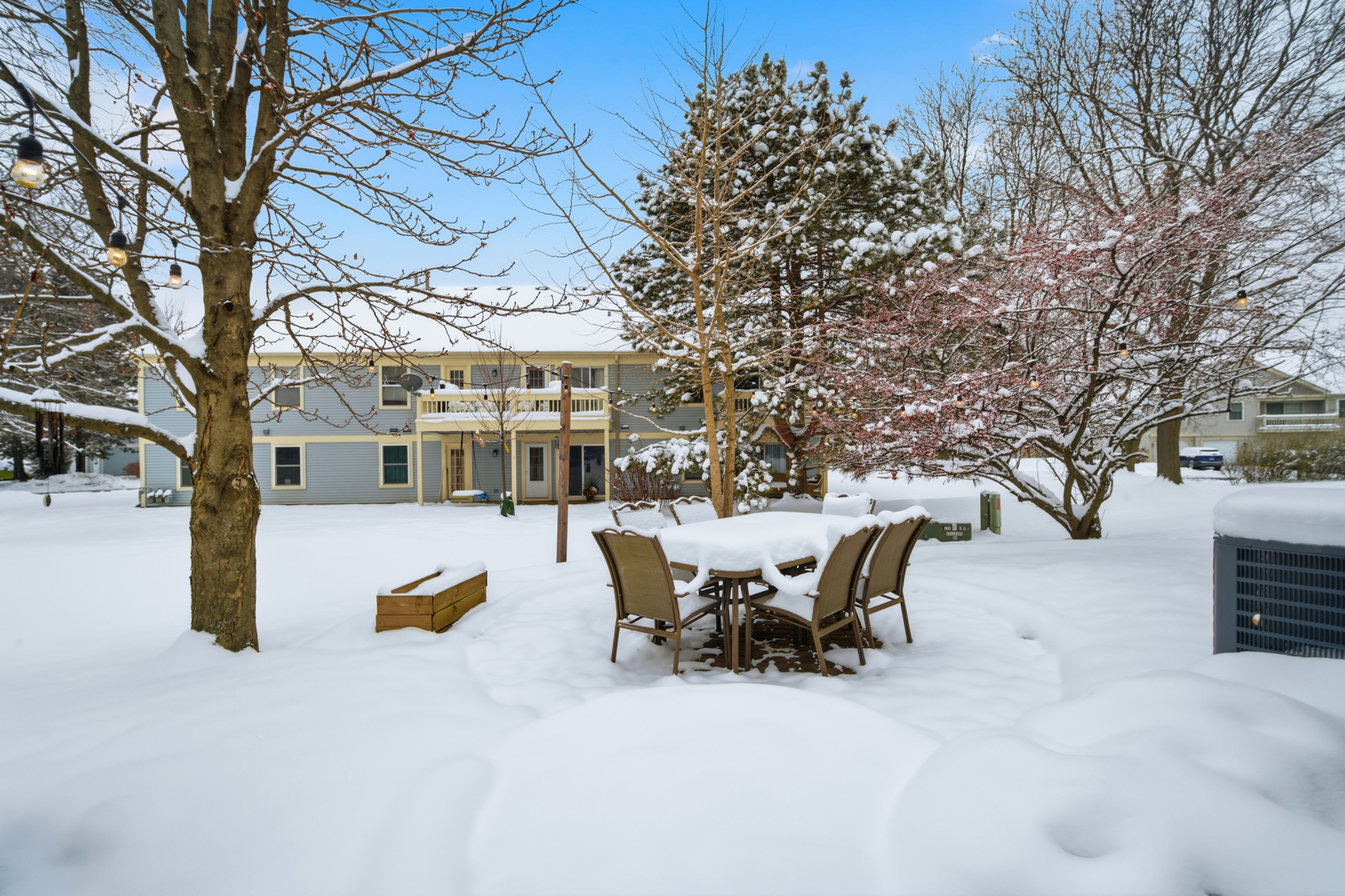 1264 Huntington Drive, Mundelein, IL 60060