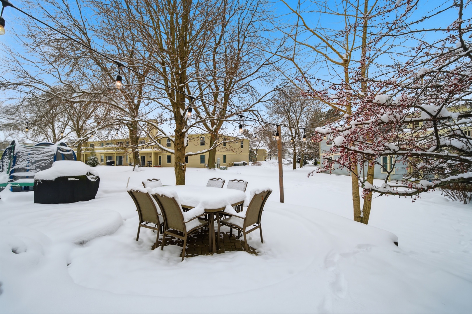 1264 Huntington Drive, Mundelein, IL 60060