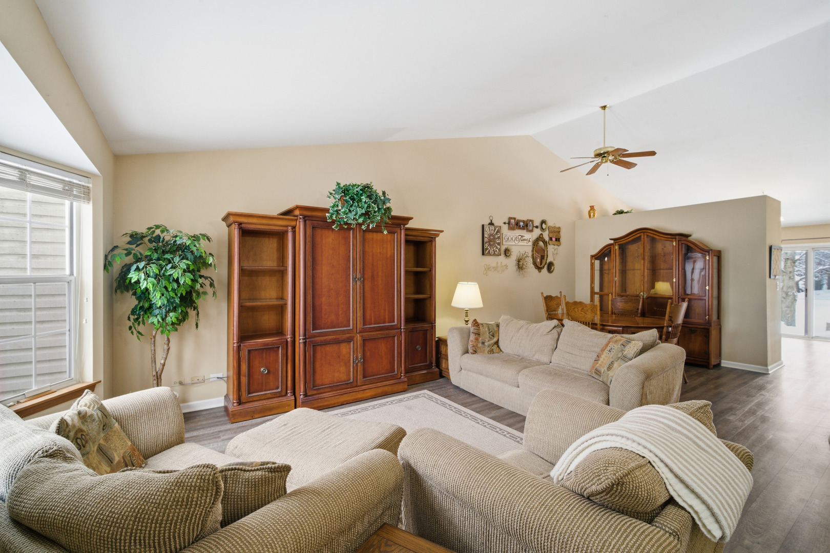 1264 Huntington Drive, Mundelein, IL 60060