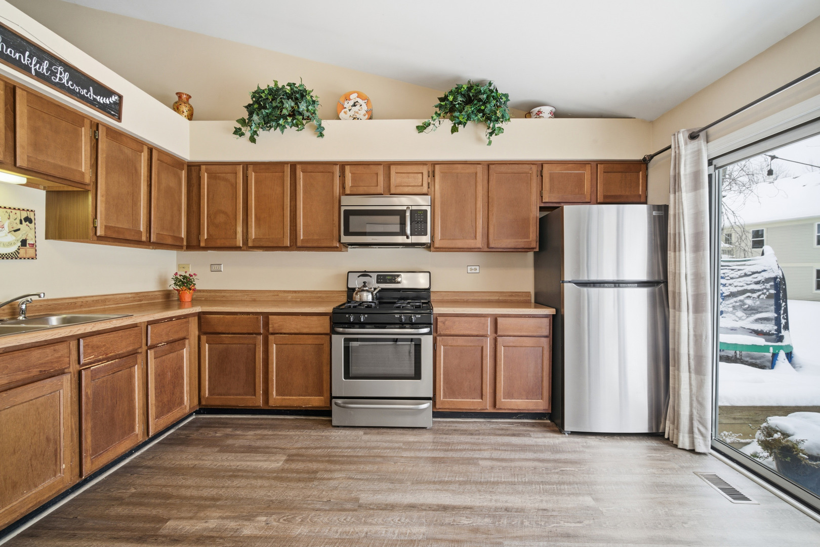 1264 Huntington Drive, Mundelein, IL 60060