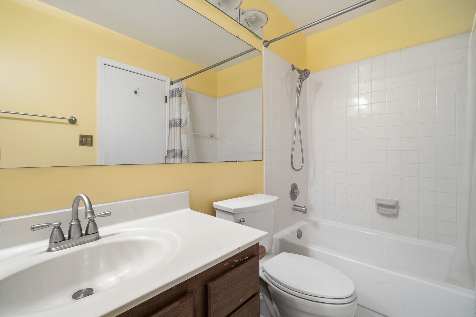 1264 Huntington Drive, Mundelein, IL 60060